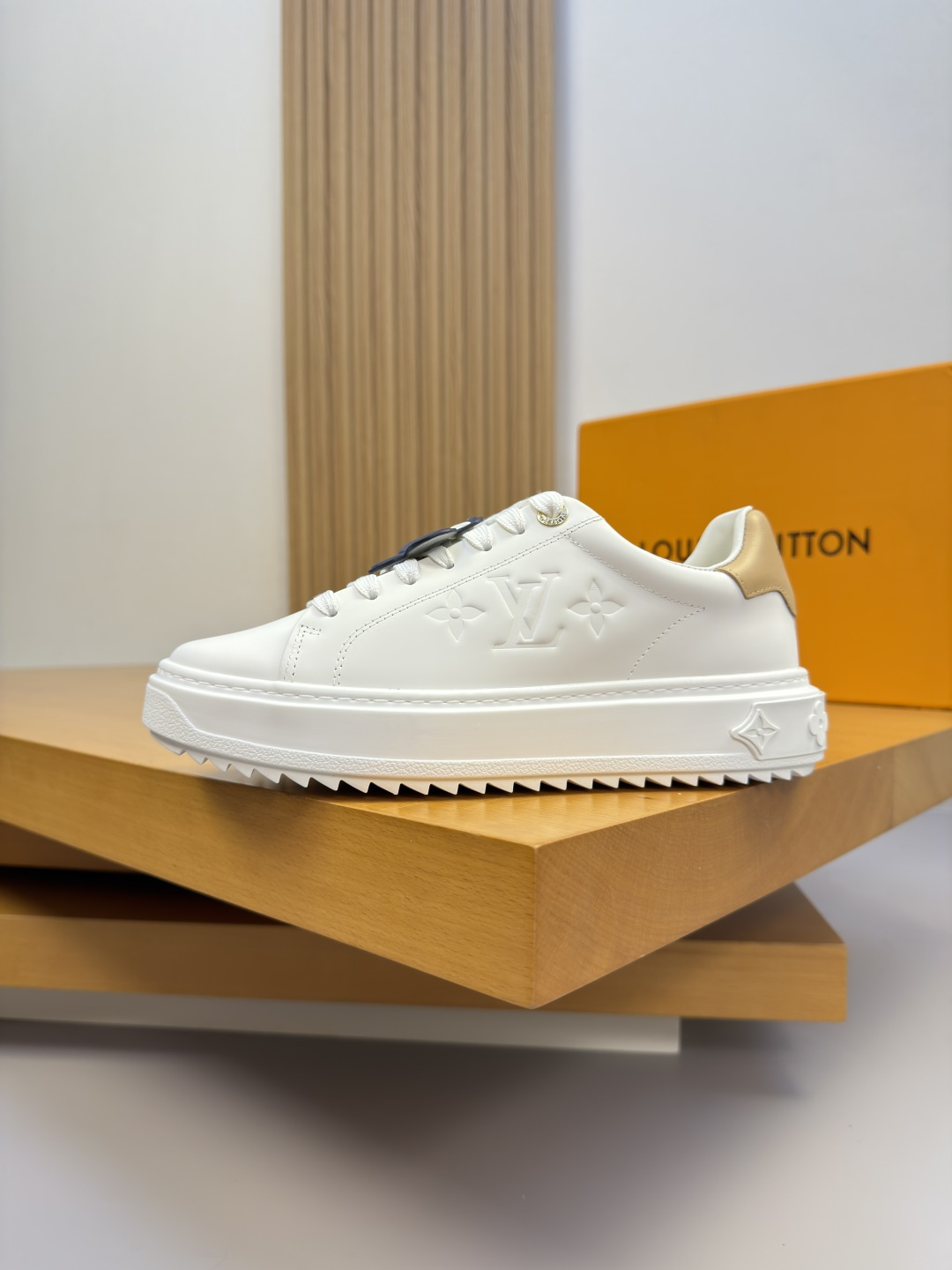 [Louis Vuitton] LV 루이비통 프리미엄 슈링크 & 모노그램 콤비 스니커즈 신발