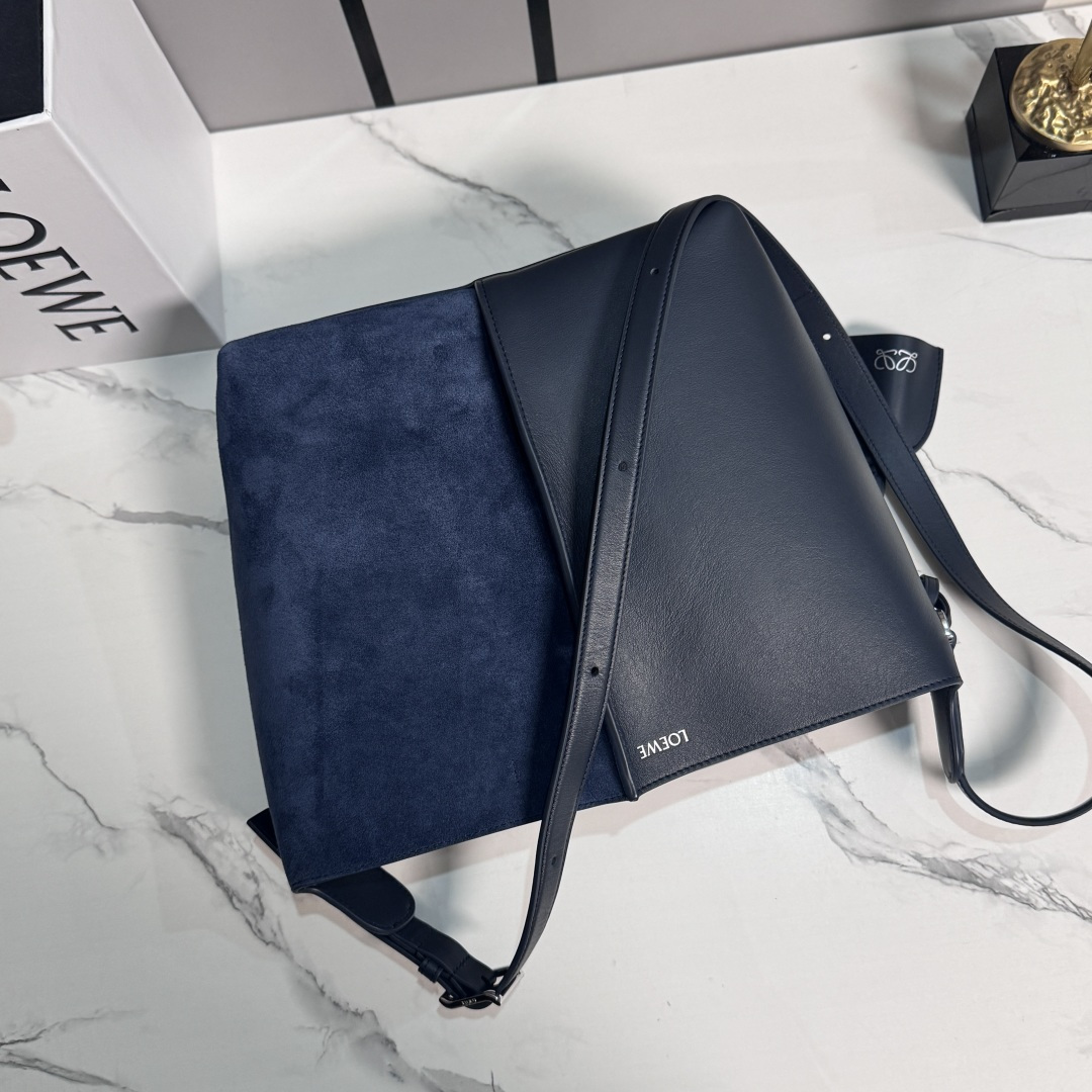 LOEWE 로에베 미디움 스웨이드 & 스무스 콤비네이션 Bilbao 빌바오 트라페즈 버킷 백(652604) 가방