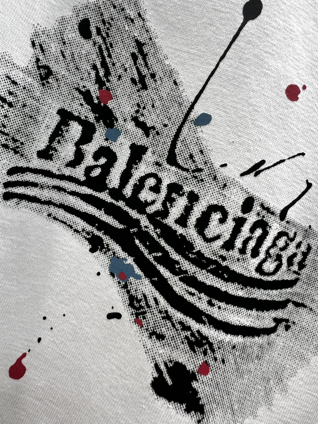 발렌시아가(BALENCIAGA) 그래피티 레터링 반팔 티셔츠 상의 의류