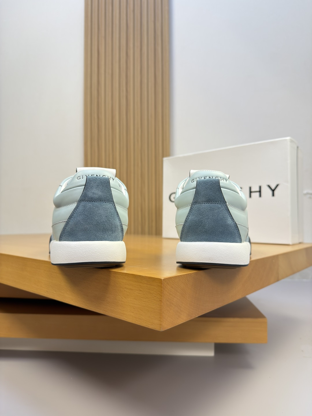 [Givenchy] 지방시 프리미엄 나파 & 스웨이드 콤비 스니커즈 신발