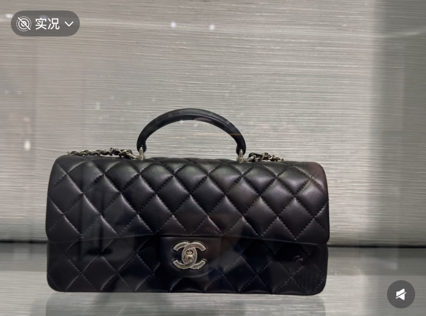 CHANEL 샤넬 26A 시리즈 탑핸들 체인 플랩 백 가방