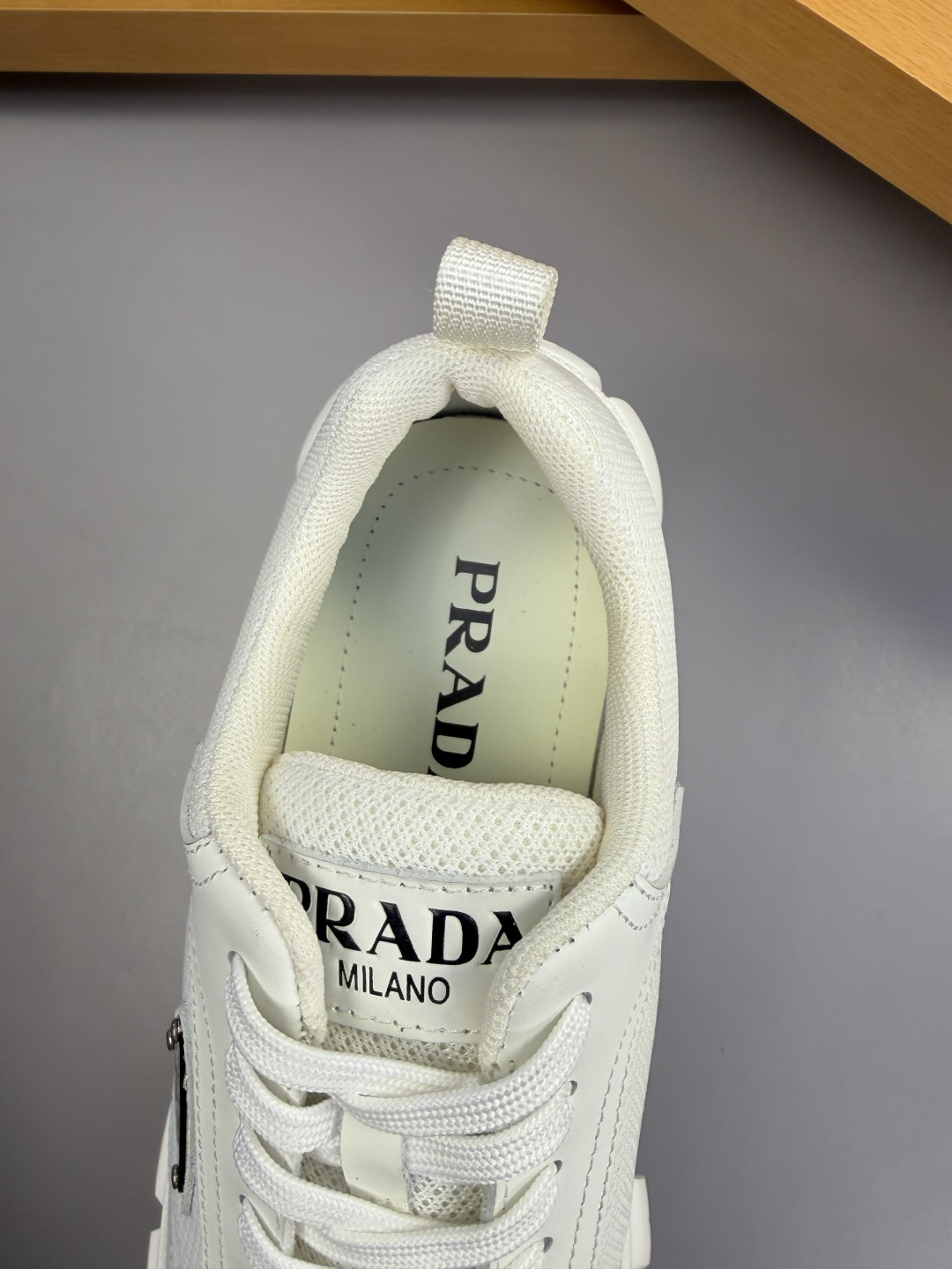 PRADA 프라다 캐주얼 스포츠 스니커즈 신발