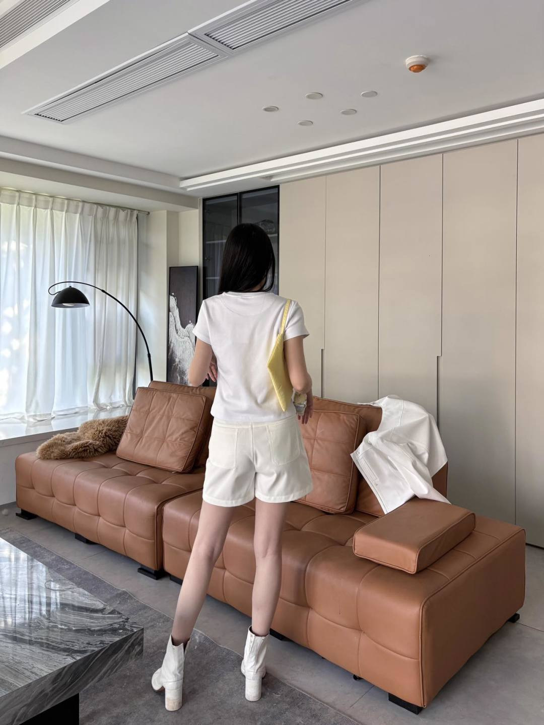 [Hermes] 에르메스 26SS 텍스처드 클래식 숏팬츠 반바지 의류