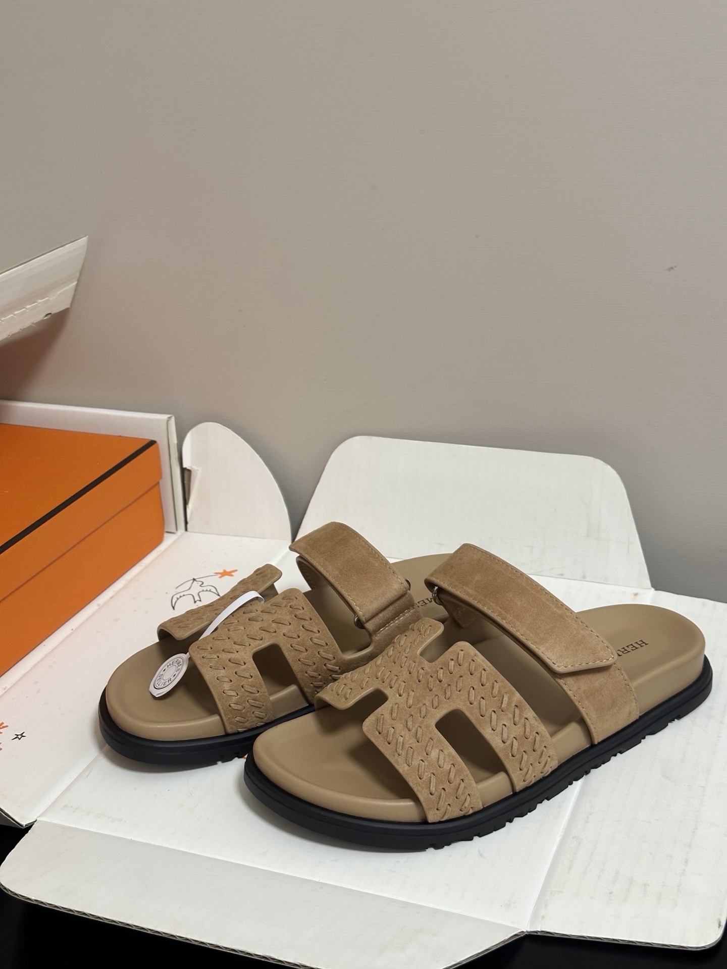 에르메스(HERMES) 로고 위빙 벨크로 슬리퍼 신발