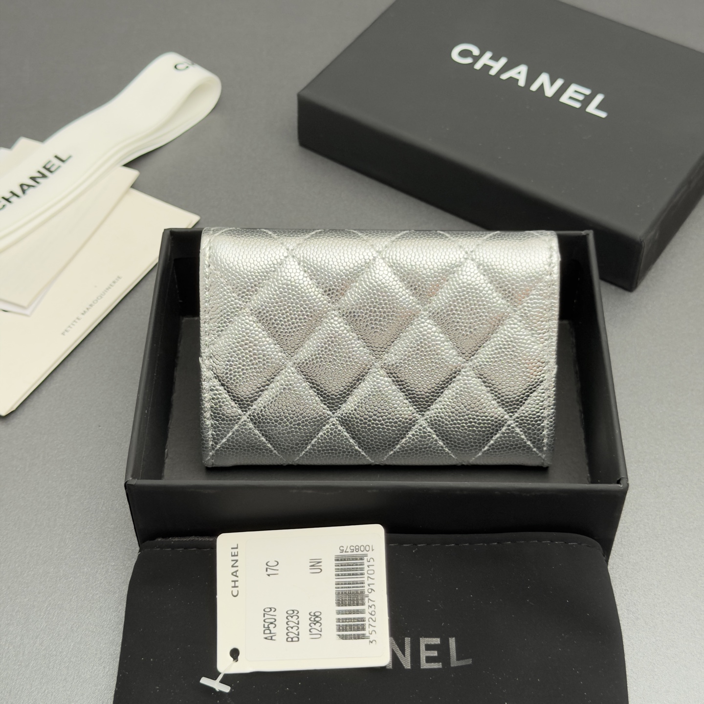[Chanel] 샤넬 26SS 캐비어 멀티 젬스톤 카드 홀더 지갑