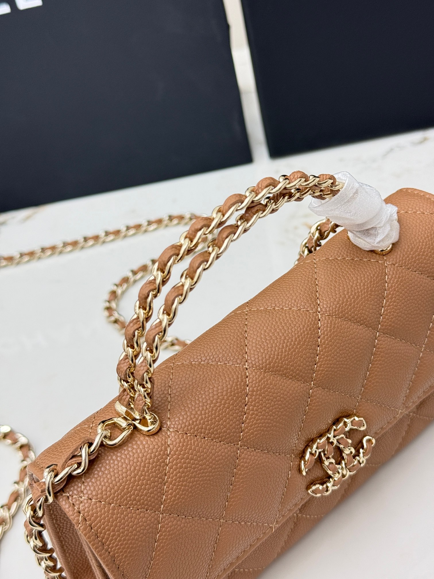 Chanel 25S 샤넬 캐비어 카우레더 Kelly 핸들백 가방