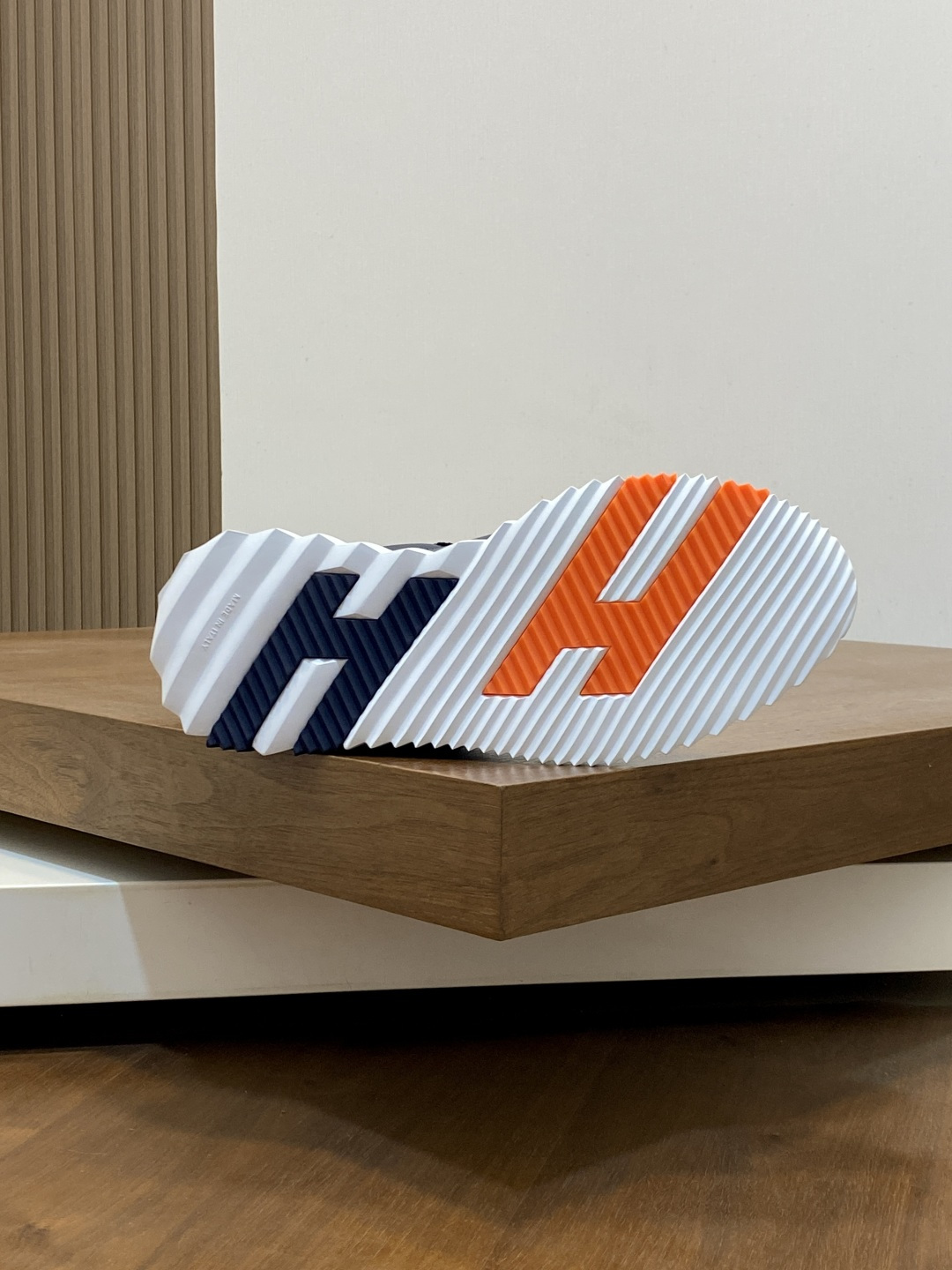 [Hermes] 에르메스 바운싱(Bouncing) 프리미엄 카프스킨 & 고트스킨 스니커즈 신발