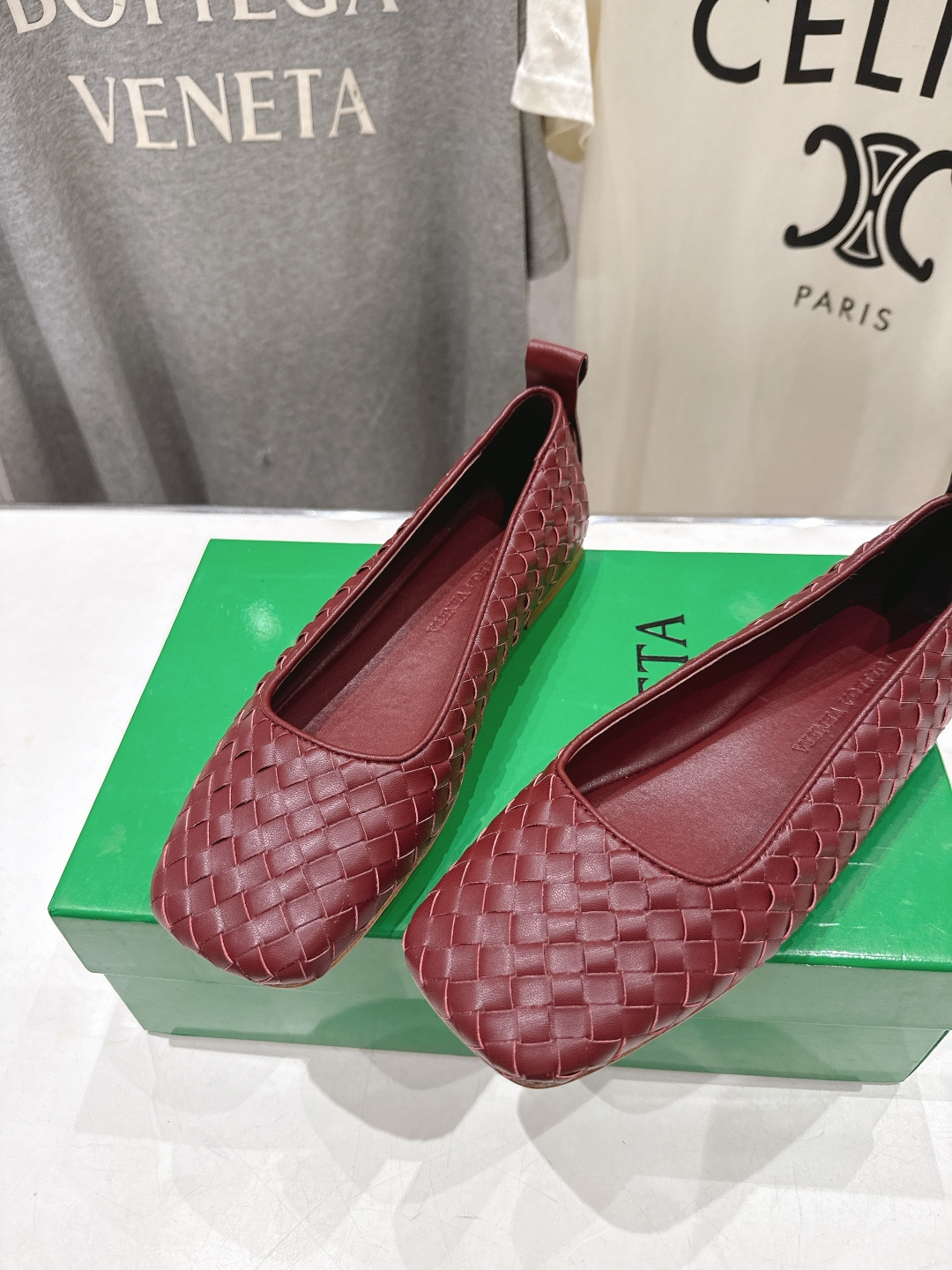 보테가베네타(Bottega Veneta) 아스테어 우븐 로퍼 신발