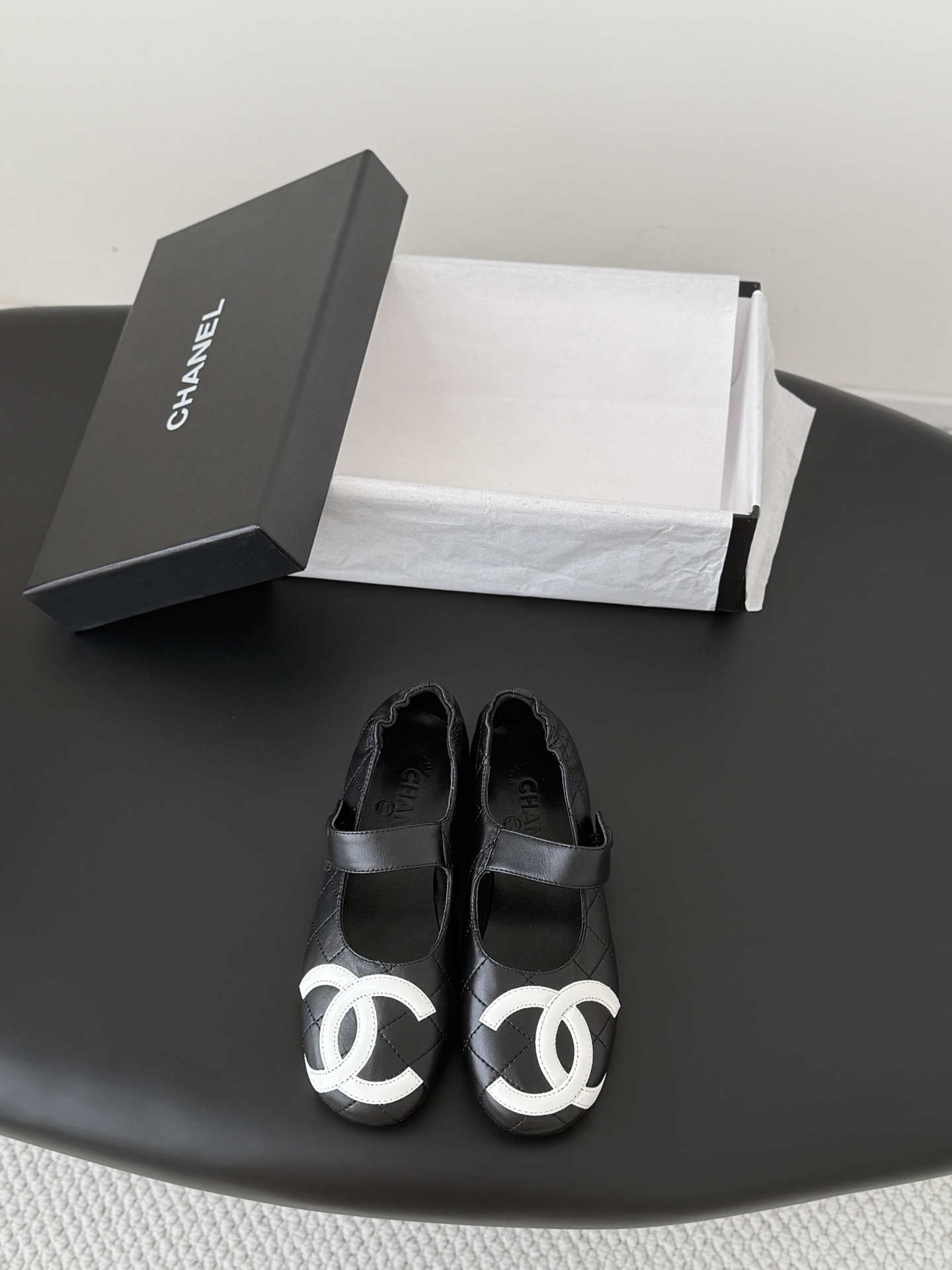 샤넬(CHANEL) 빈티지 캄봉 플랫슈즈 신발
