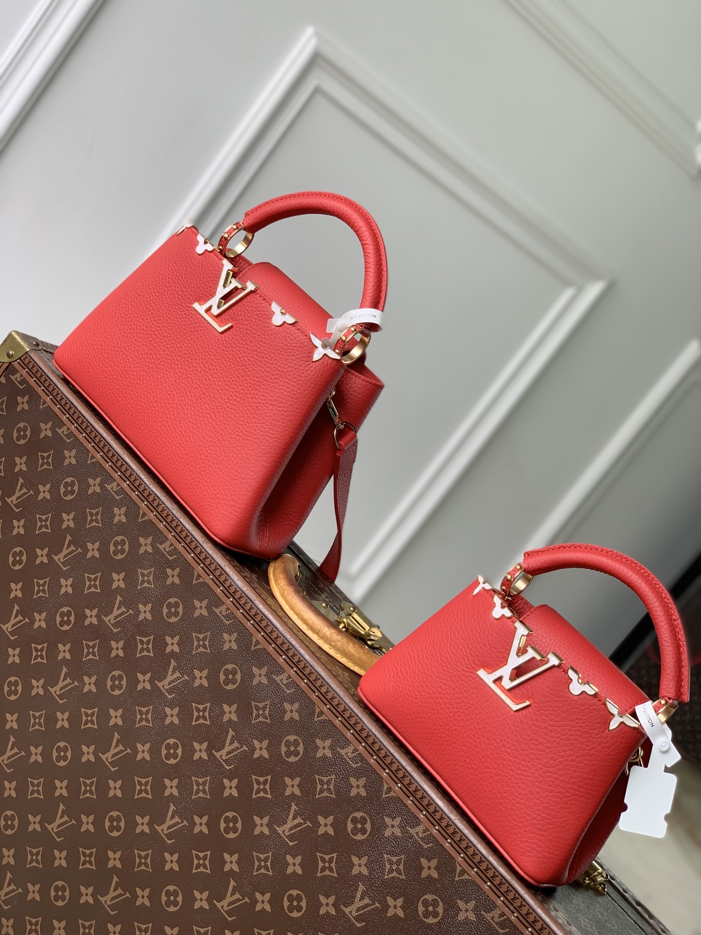 LOUIS VUITTON LV M11341 루이비통 카퓌신 소형 핸드백 (플라워 크라운 레드) 가방