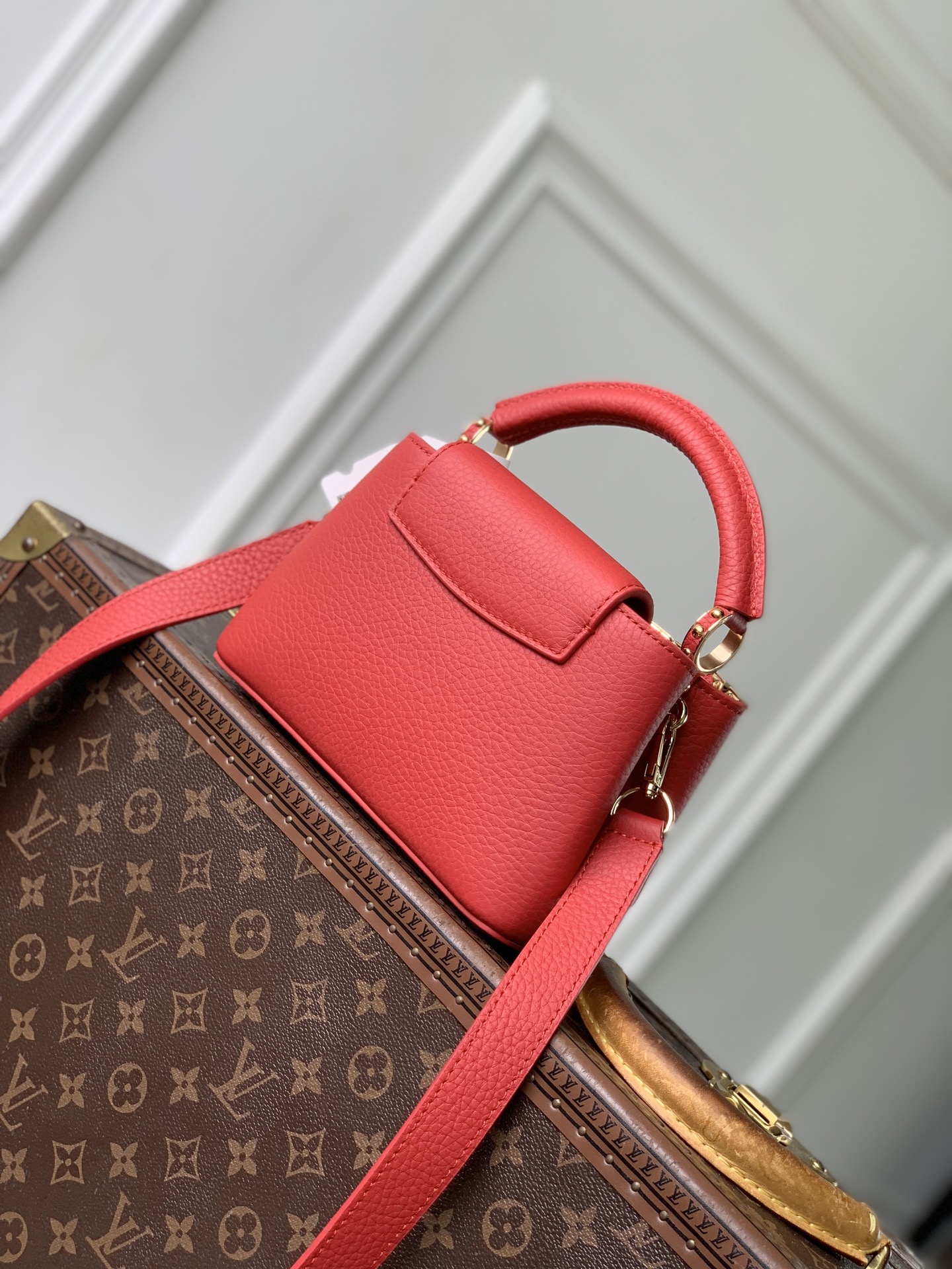 LOUIS VUITTON M11341 루이비통 카퓌신 미니 핸드백 (플라워 크라운 레드 미니) 가방
