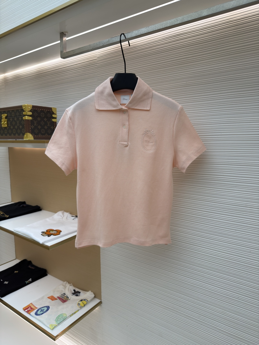 디올(DIOR) 메달리온 로고 자수 반팔 폴로 티셔츠 상의 의류