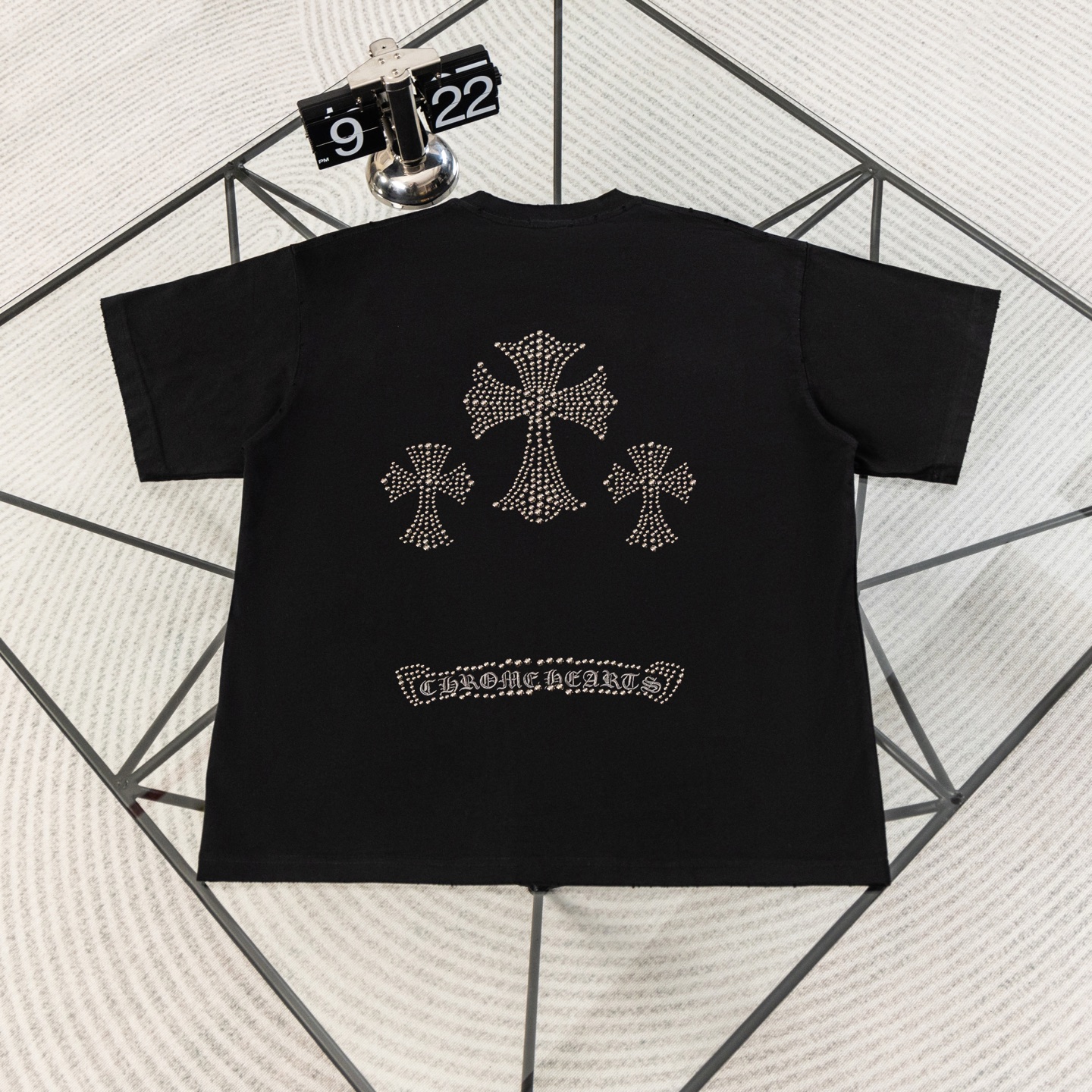 크롬하츠(CHROME HEARTS) 십자가 스터드 반팔 티셔츠 의류