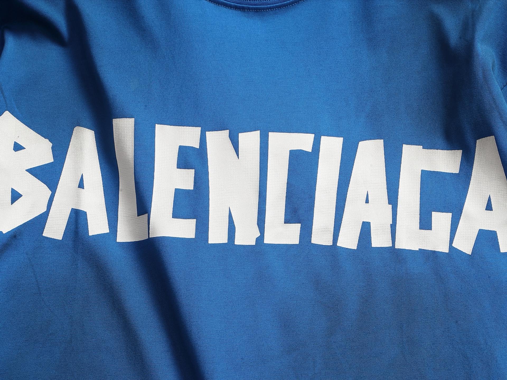 발렌시아가(BALENCIAGA) 테이프 프린팅 워싱 반팔 티셔츠 상의 의류