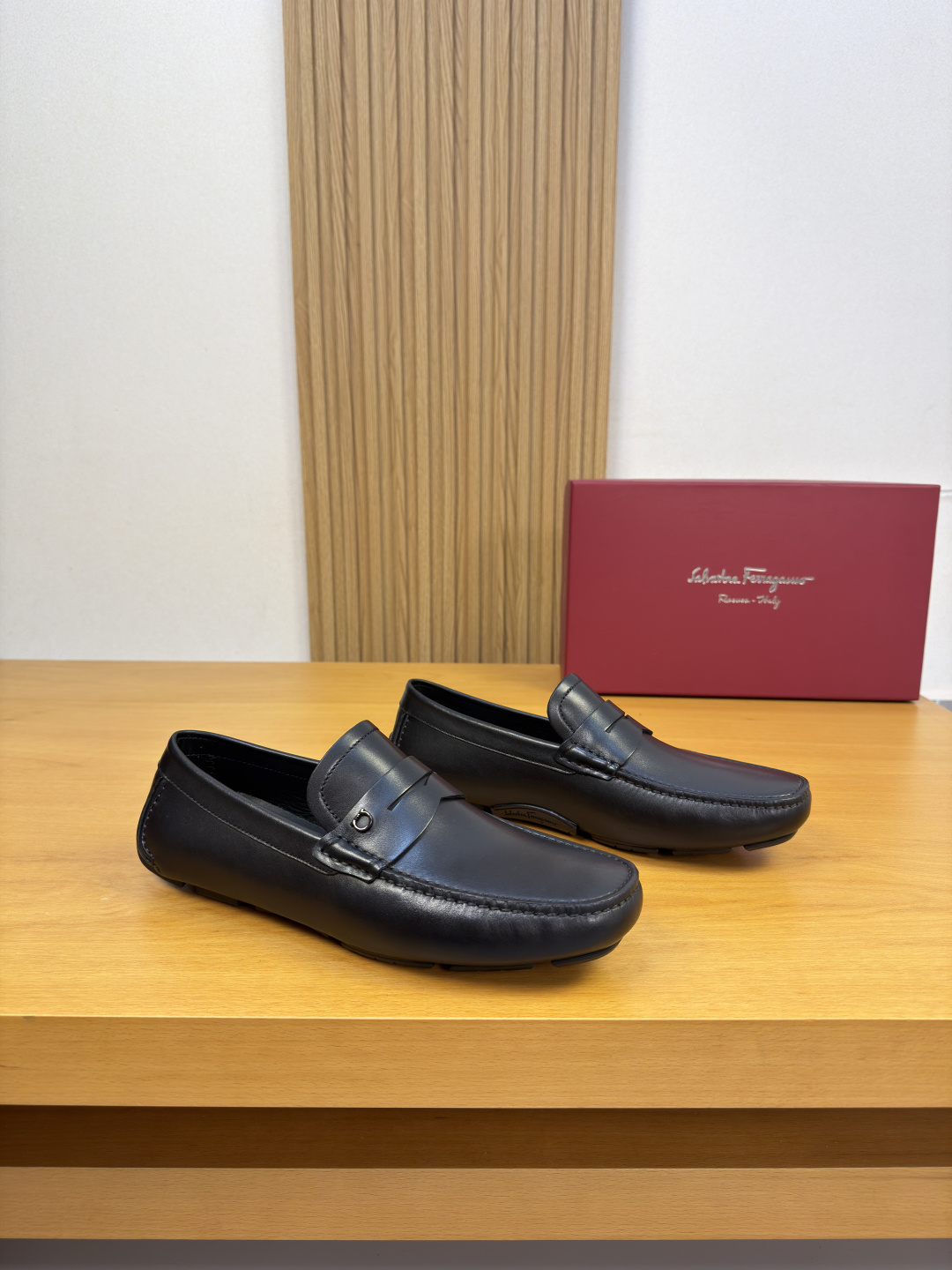 Ferragamo 페라가모 나파 가죽 정장화 로퍼 구두 신발