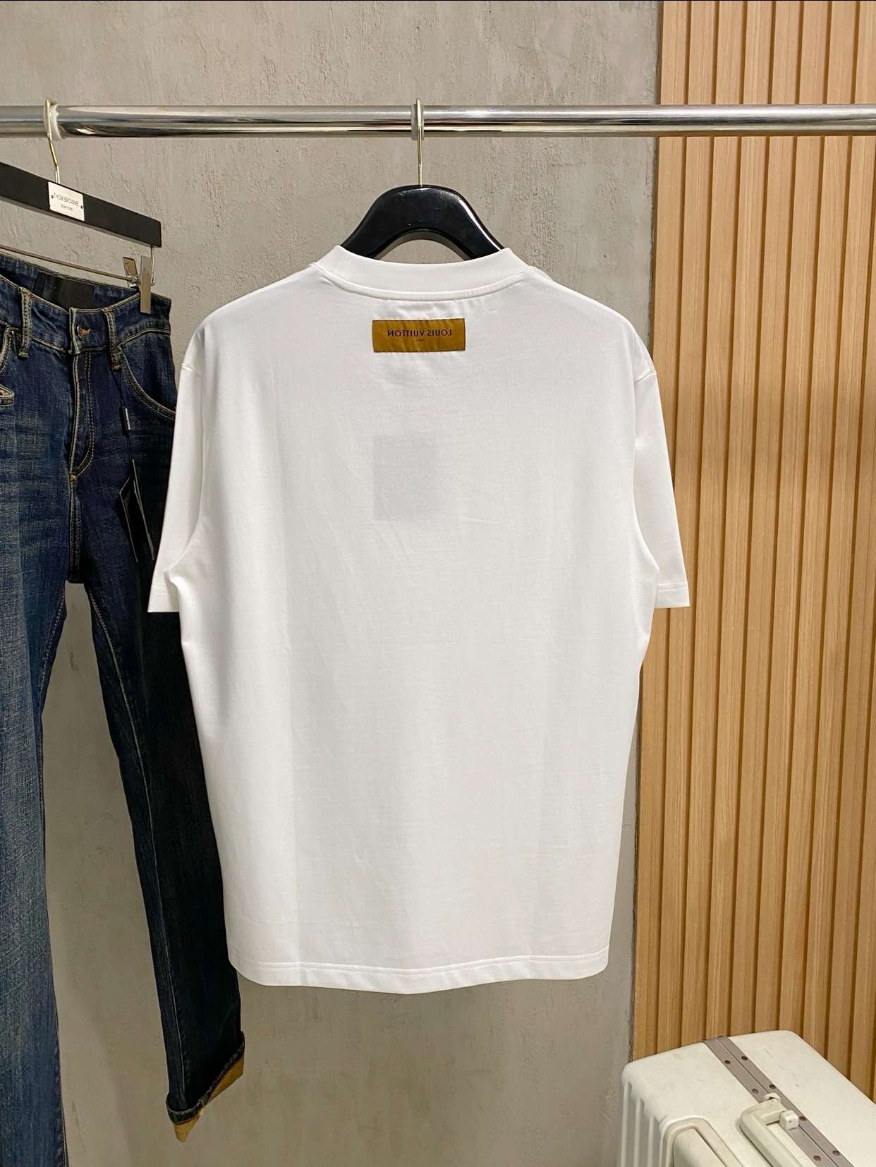 루이비통(LV) 블루 아트워크 반팔 티셔츠 상의 의류