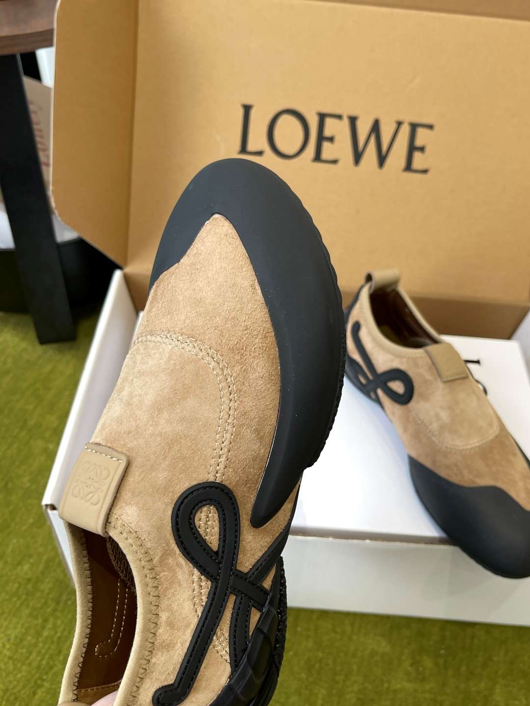 로에베(LOEWE) 스웨이드 러버토 클라이밍 스니커즈 신발