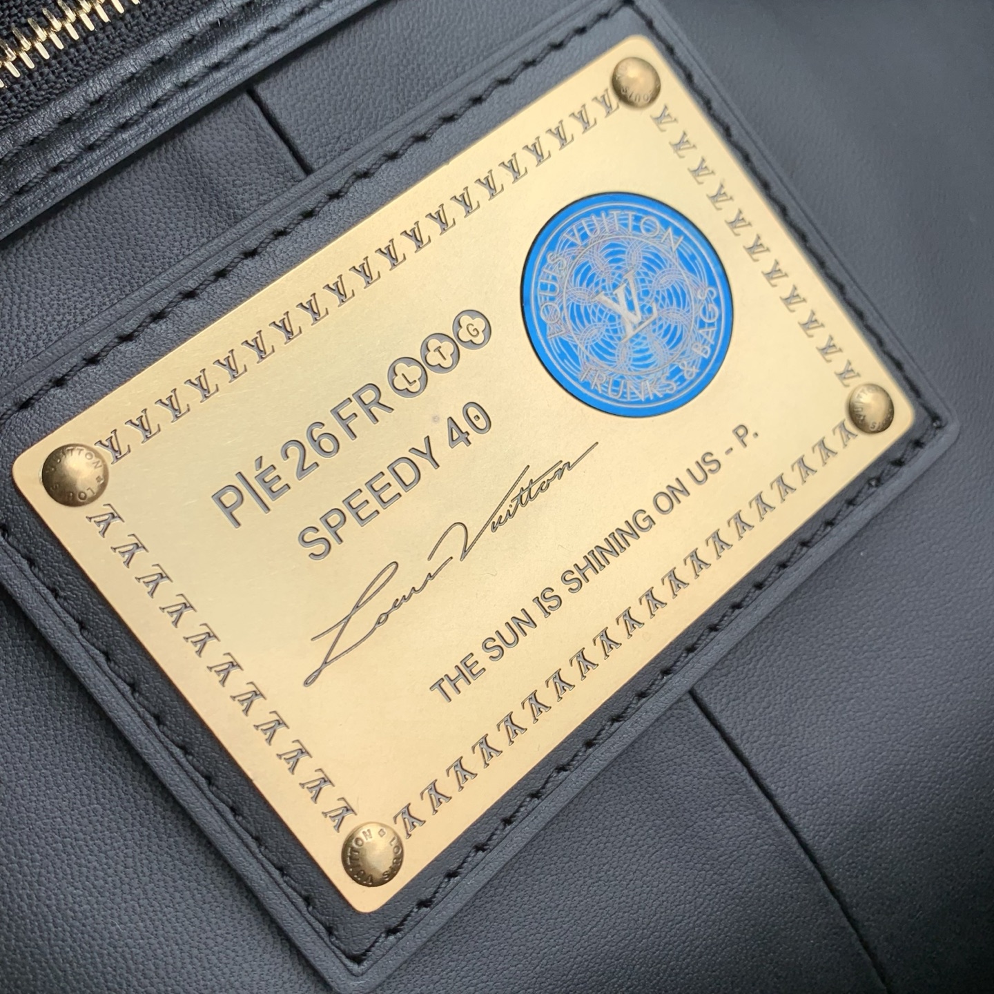 LOUIS VUITTON LV M24417 루이비통 스피디 P9 반둘리에 40 모노그램 레더 핸드백 가방