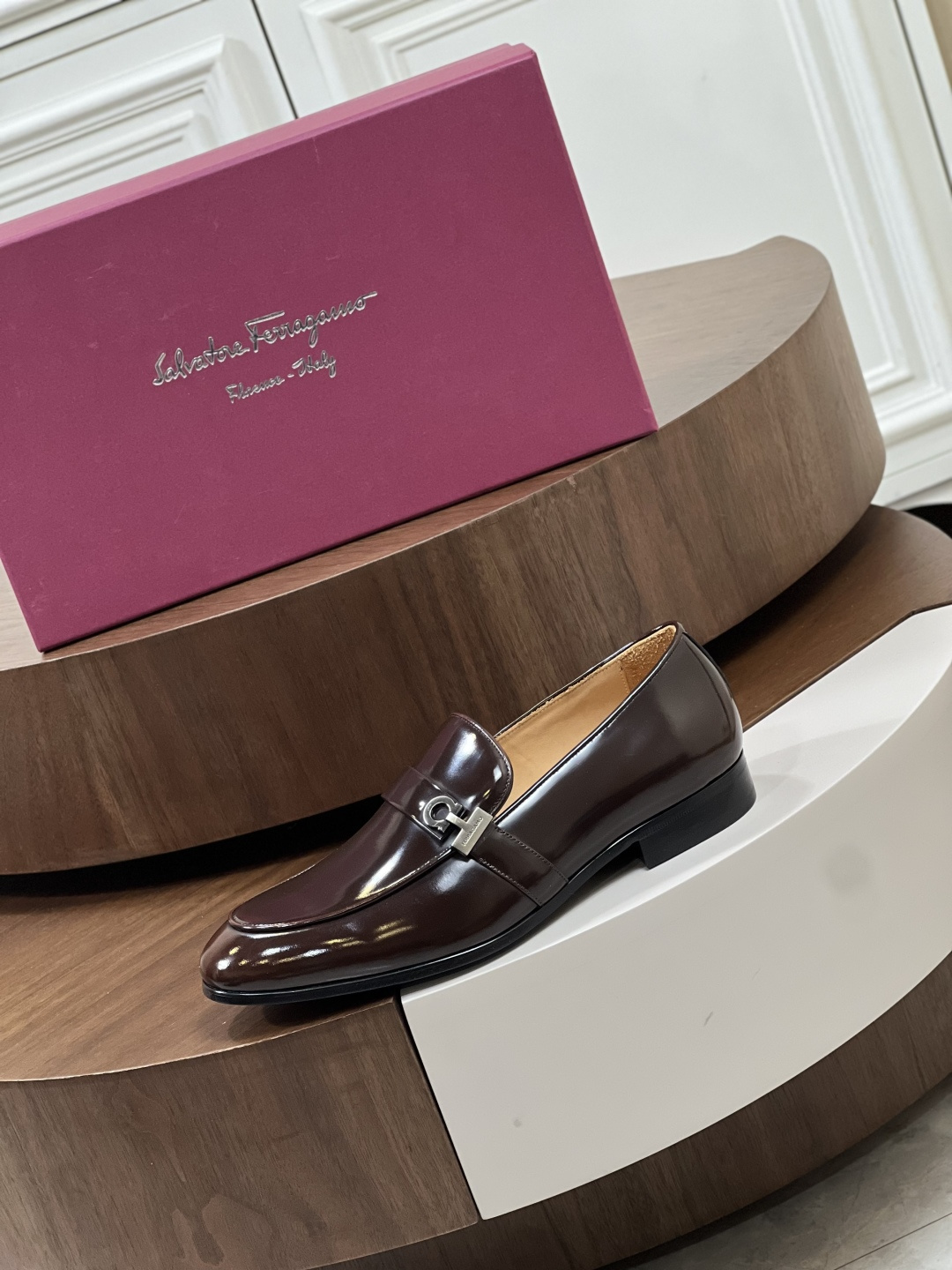 Ferragamo 페라가모 남성 클래식 비즈니스 로퍼 구두 신발