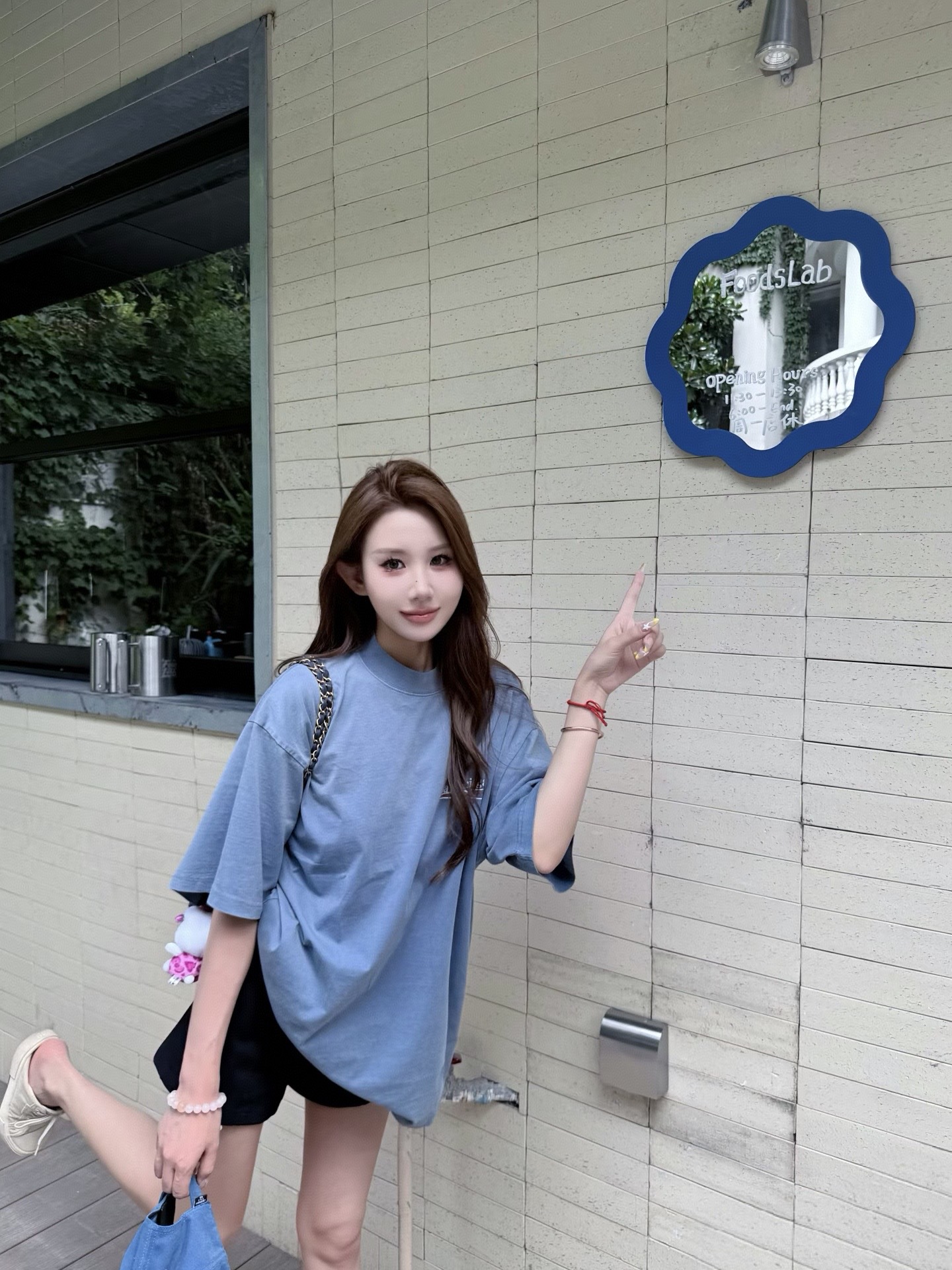 발렌시아가(BALENCIAGA) 코카콜라 웨이브 레터링 프린트 반팔 티셔츠 의류