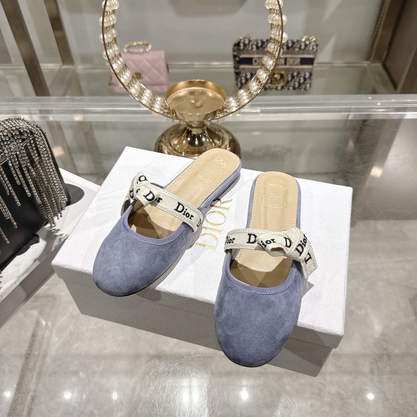 디올(DIOR) 리본 스트랩 메리제인 슬리퍼 신발