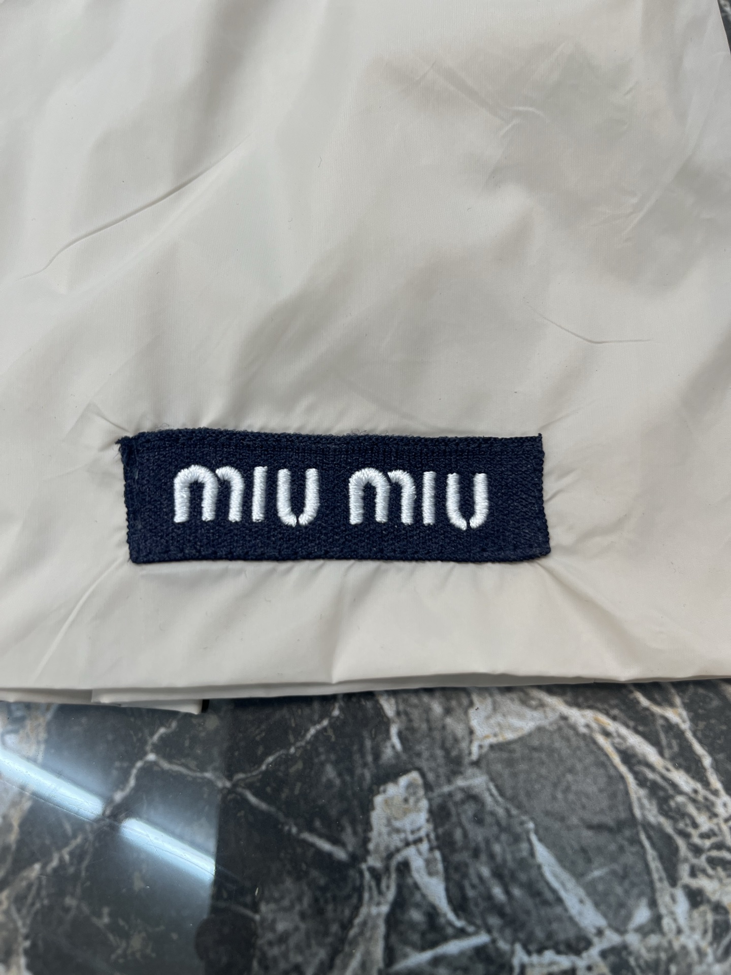 미우미우(MIU MIU) 벌룬 나일론 미니 스커트 하의 의류