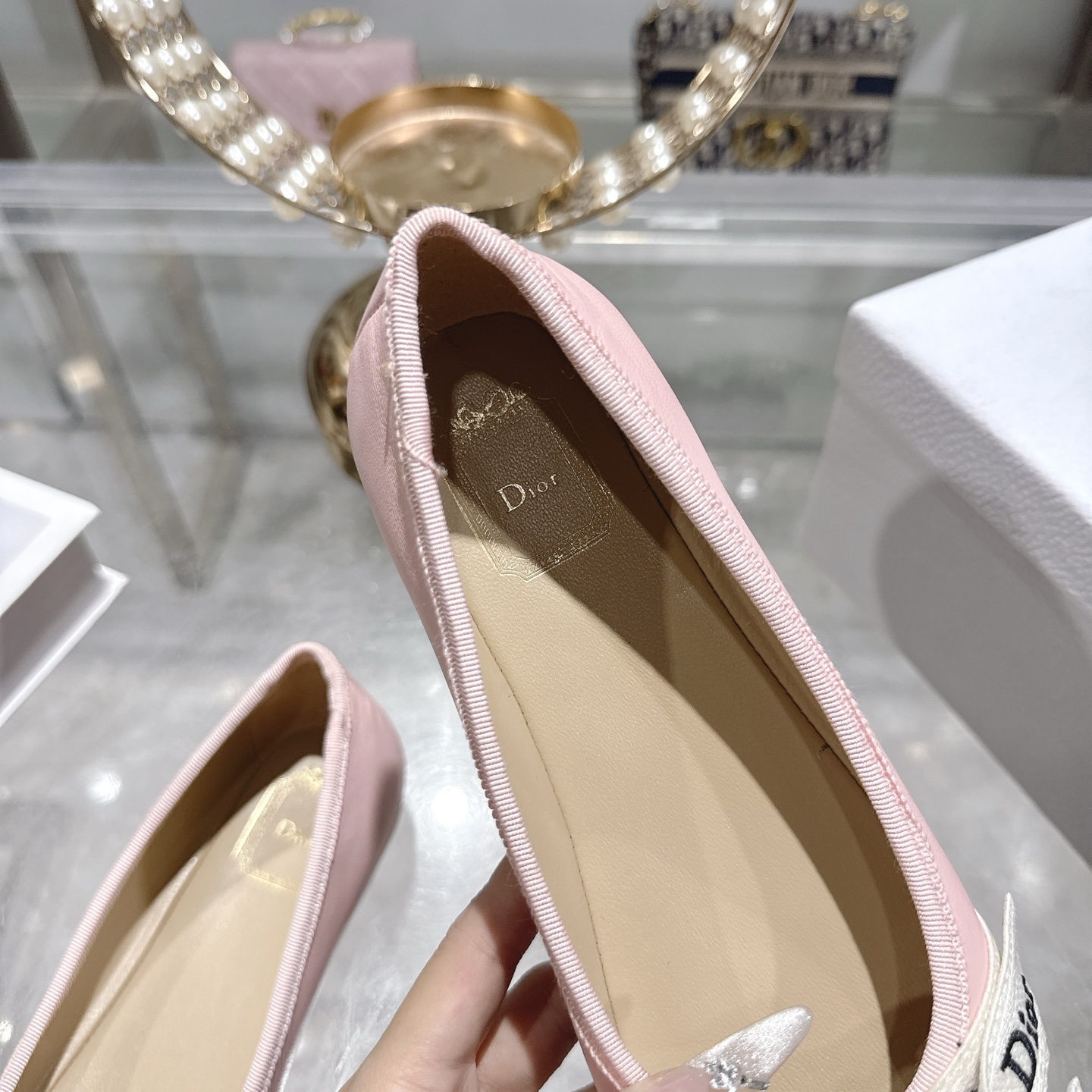 디올(DIOR) 리본 스트랩 메리제인 플랫슈즈 신발