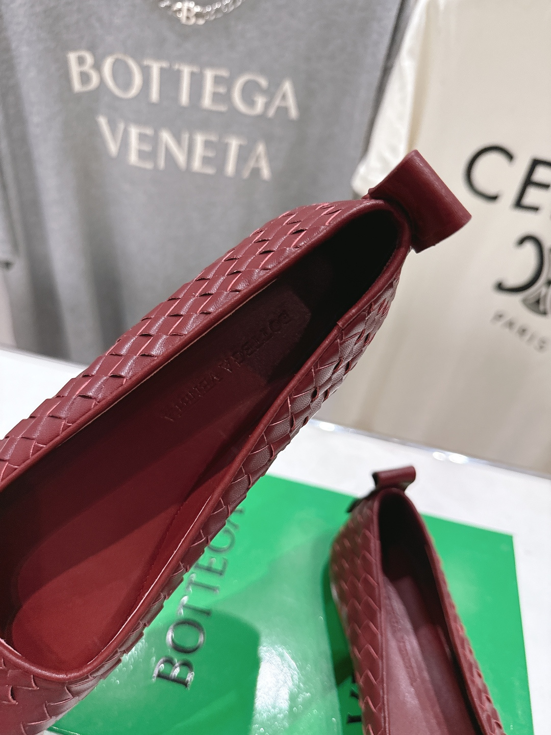 보테가베네타(Bottega Veneta) 아스테어 우븐 로퍼 신발