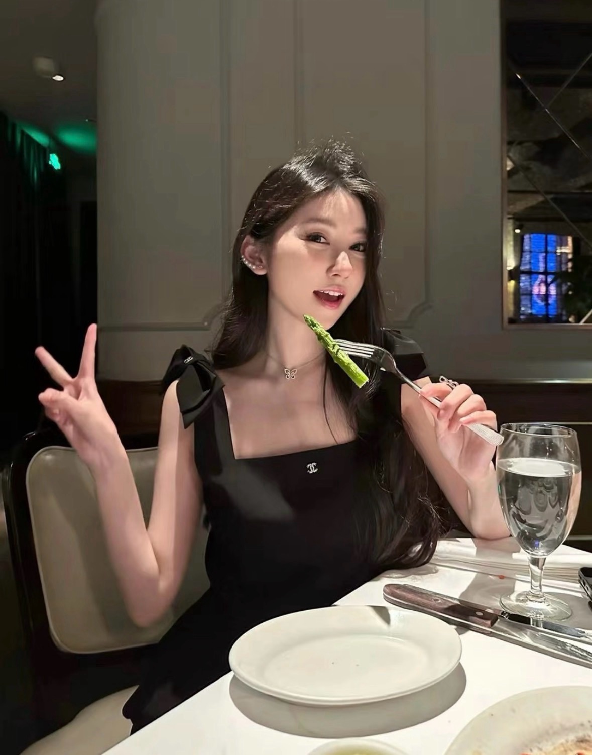 [Chanel] 샤넬 리본 스퀘어넥 리틀 블랙 원피스 의류