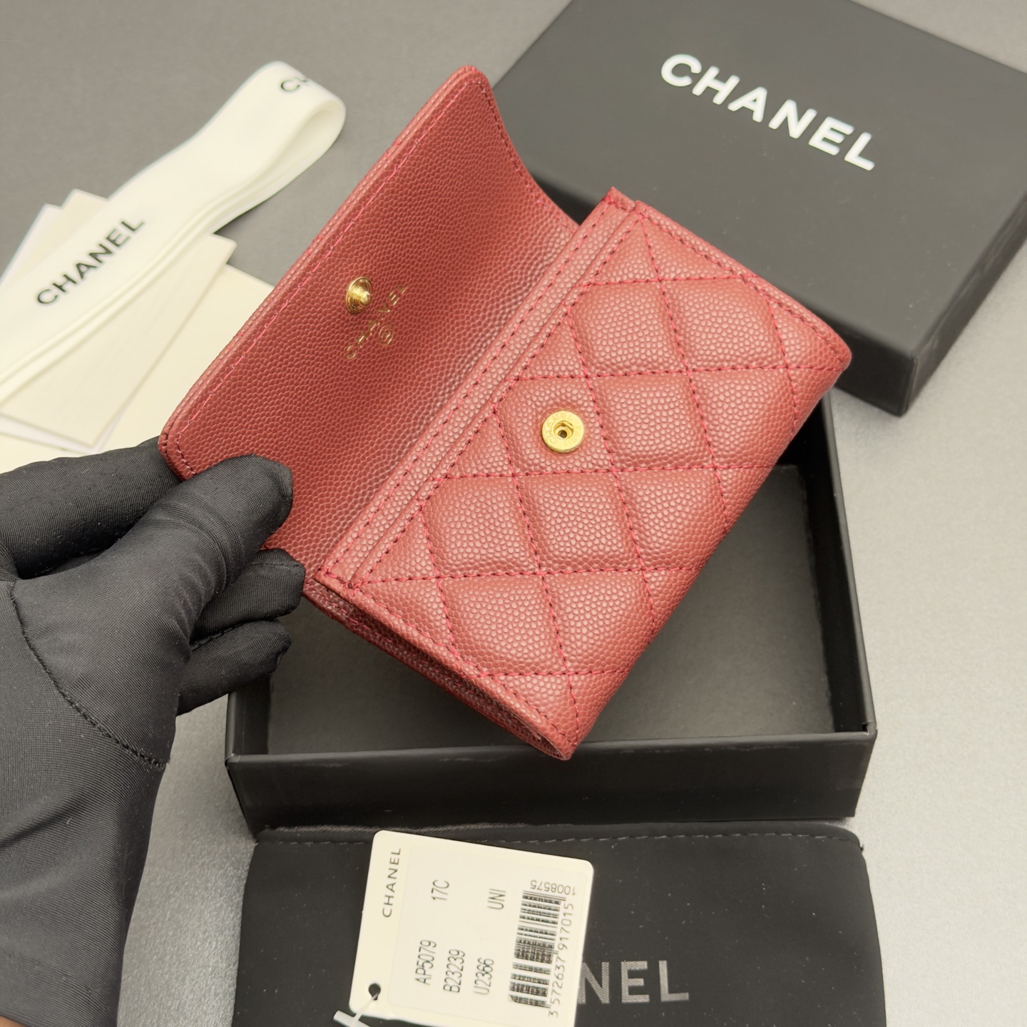 [Chanel] 샤넬 26SS 캐비어 멀티 젬스톤 카드 홀더 지갑