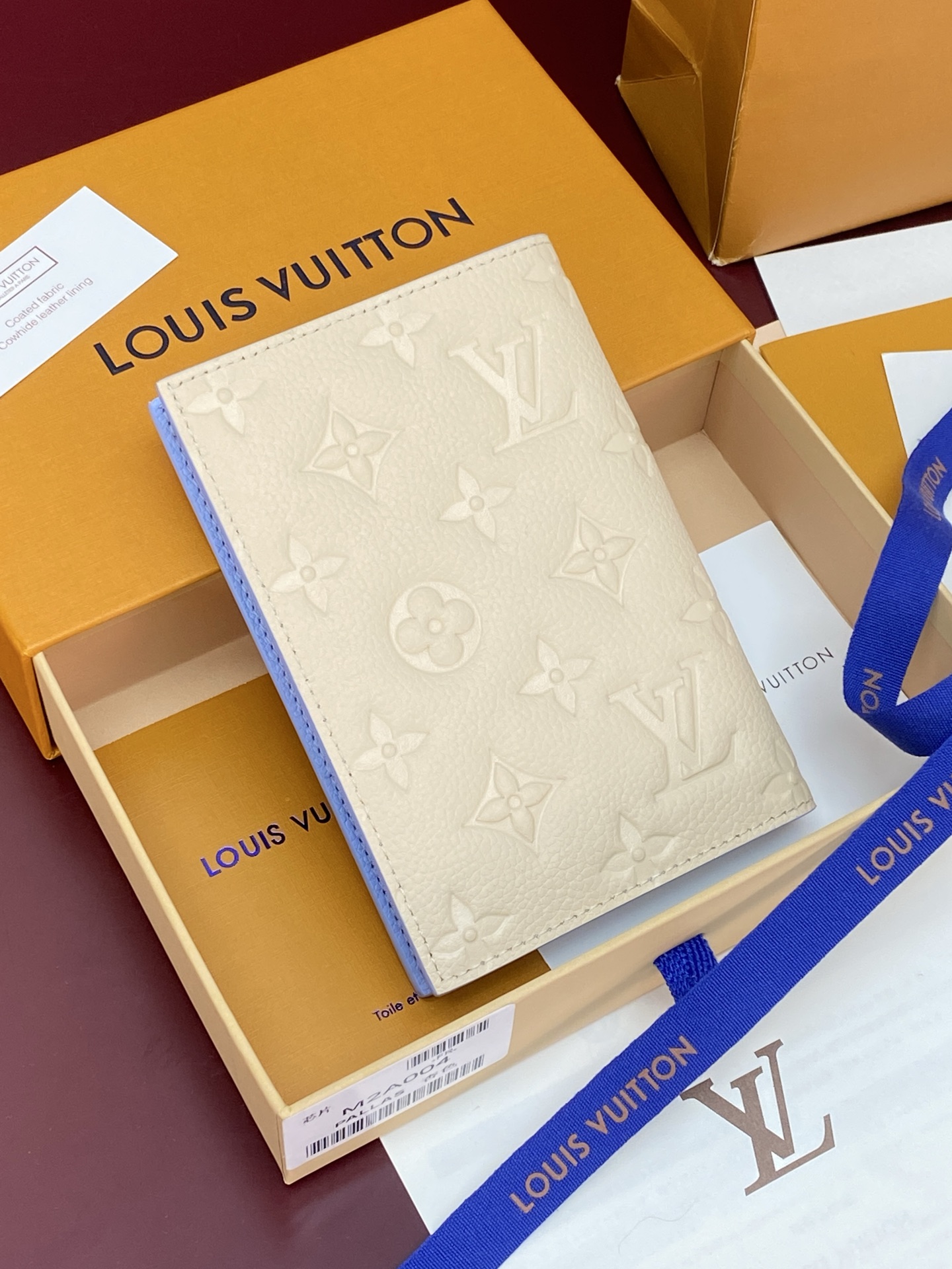 [Louis Vuitton] LV 루이비통 엠프레인 하이 섬머 패스포트 홀더 여권 지갑 M2A003