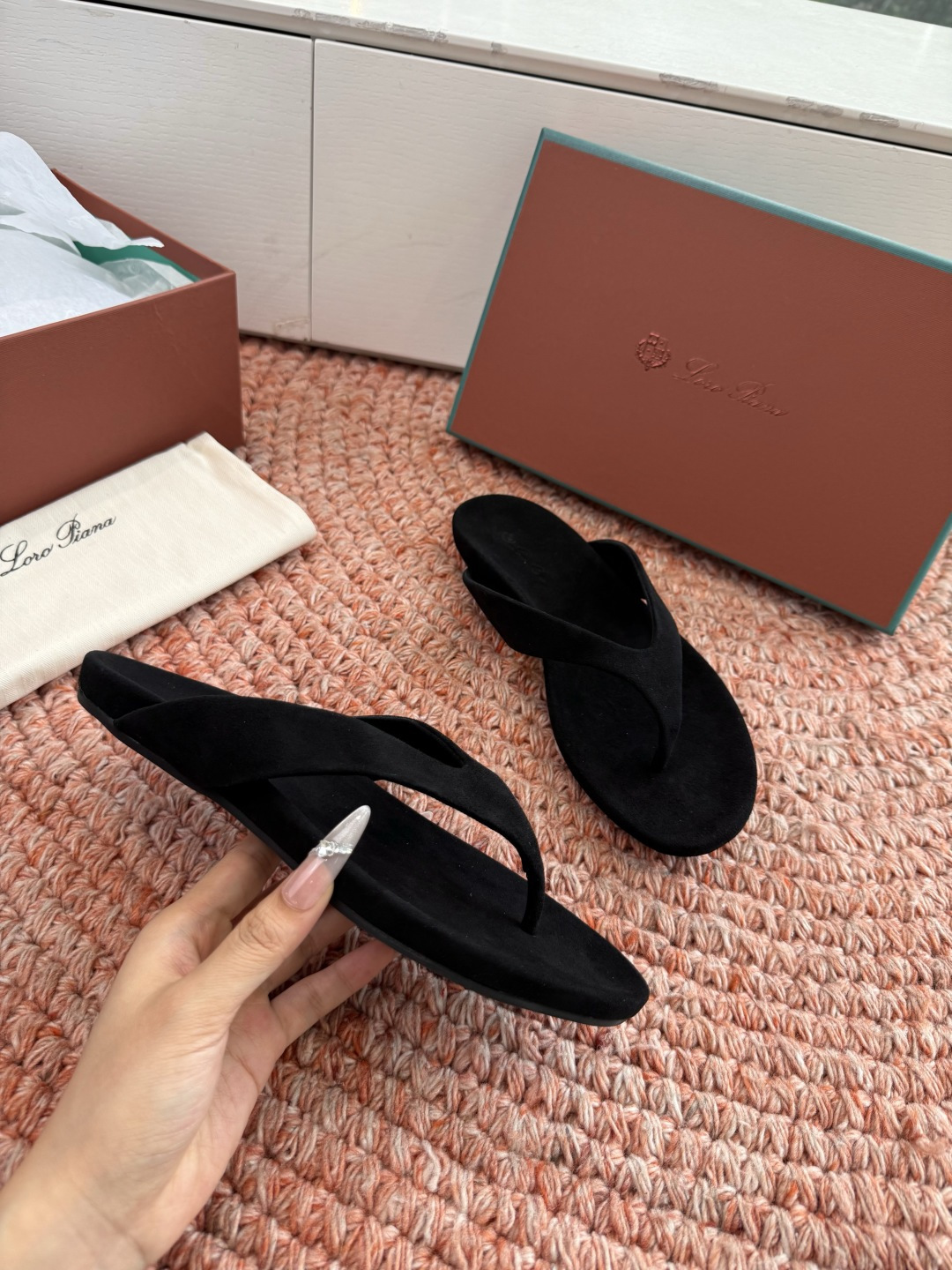 로로피아나(LORO PIANA) 잉글리시 플립플랍 쪼리 신발