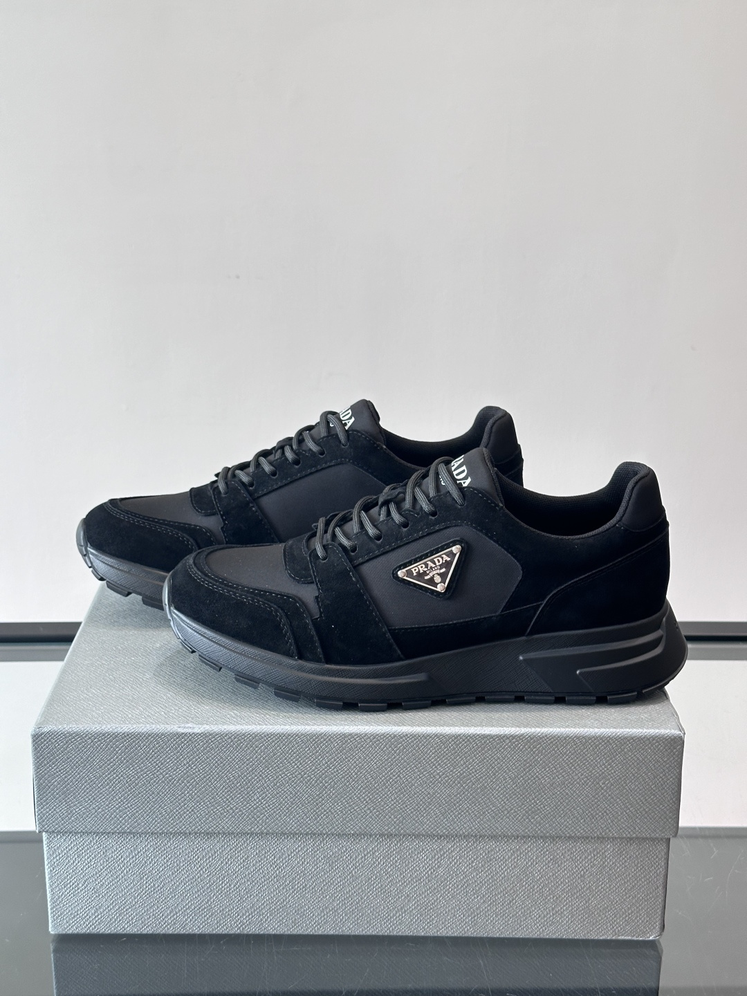 [Prada] 프라다 컬러블록 스웨이드 믹스 스니커즈 신발