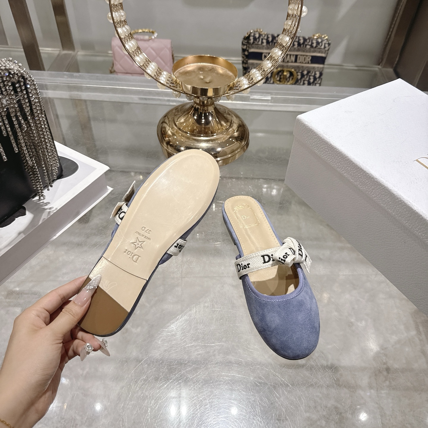 디올(DIOR) 리본 스트랩 메리제인 슬리퍼 신발