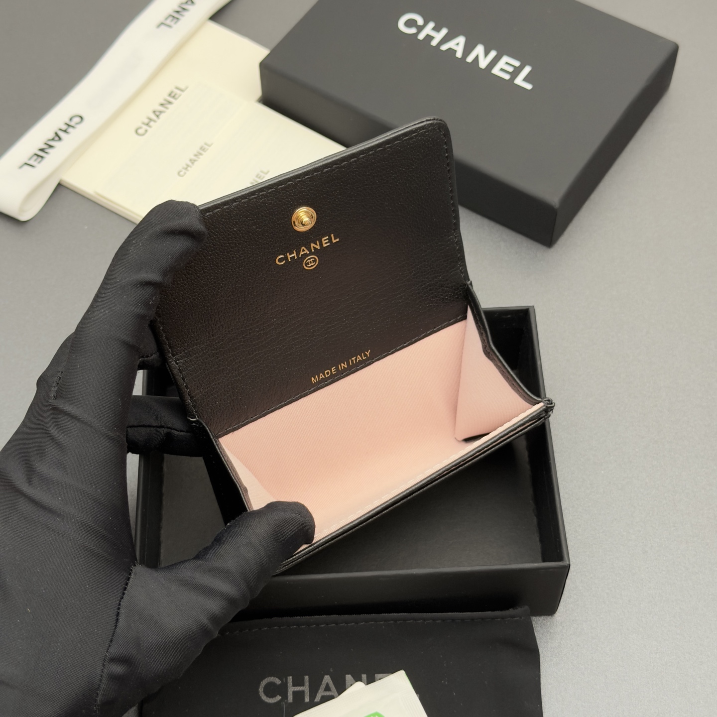 [Chanel] 샤넬 메탈 로고 스냅 카드 지갑