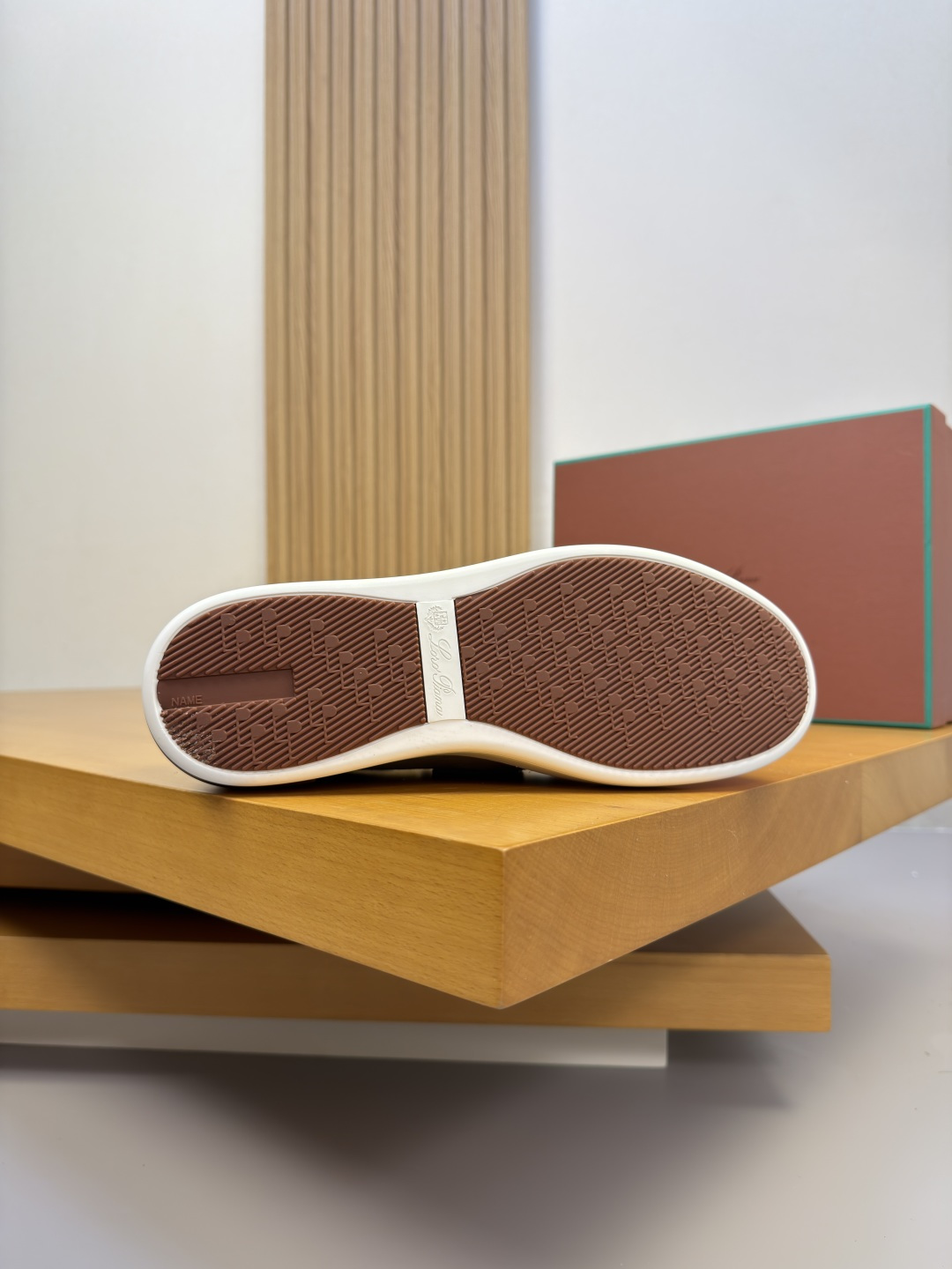Loro Piana LP 로로 피아나 레저 스니커즈 캐줭ㄹ 로퍼 신발