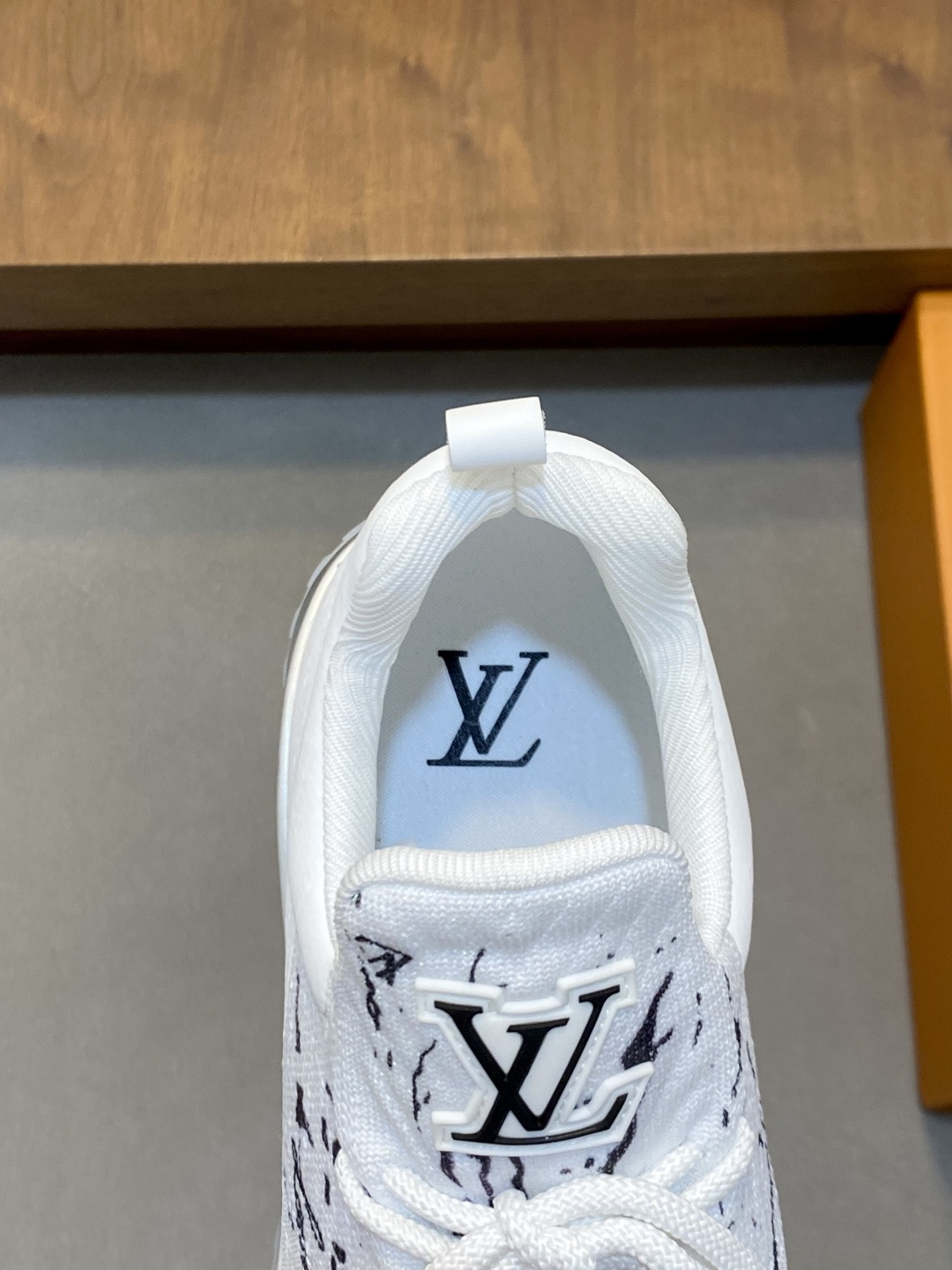 [Louis Vuitton] LV 루이비통 Beverly Hills 비버리 힐즈 모노그램 플라이니트 스니커즈 신발 복제