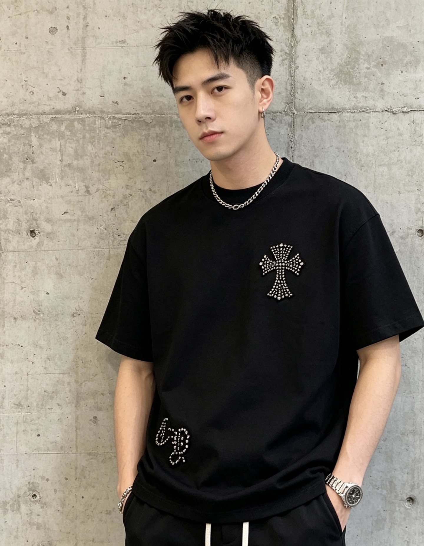 크롬하츠(CHROME HEARTS) 십자가 스터드 반팔 티셔츠 의류
