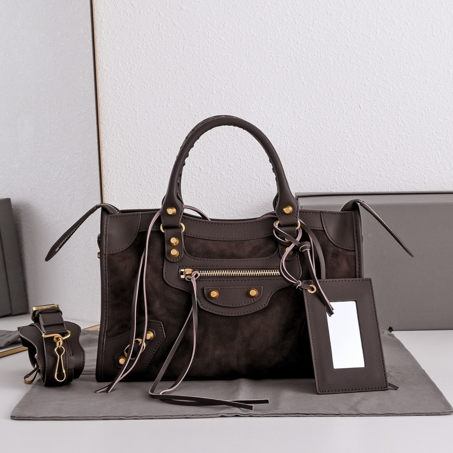 BALENCIAGA 발렌시아가 Le City 르 시티 스웨이드 컴비네이션 카프스킨 모터사이클 백 (스몰 / 브라운) 가방