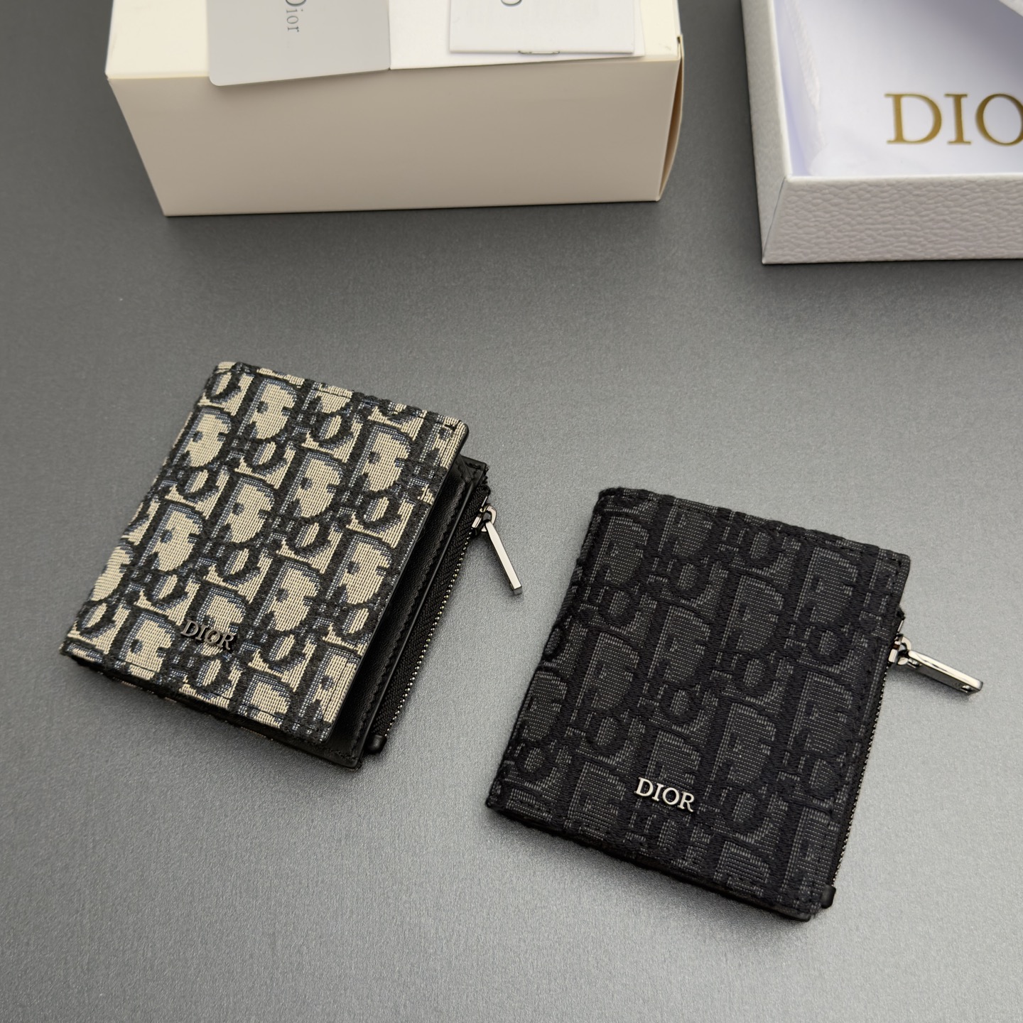 Dior 디올 맨즈 버티컬 바이폴드 지갑