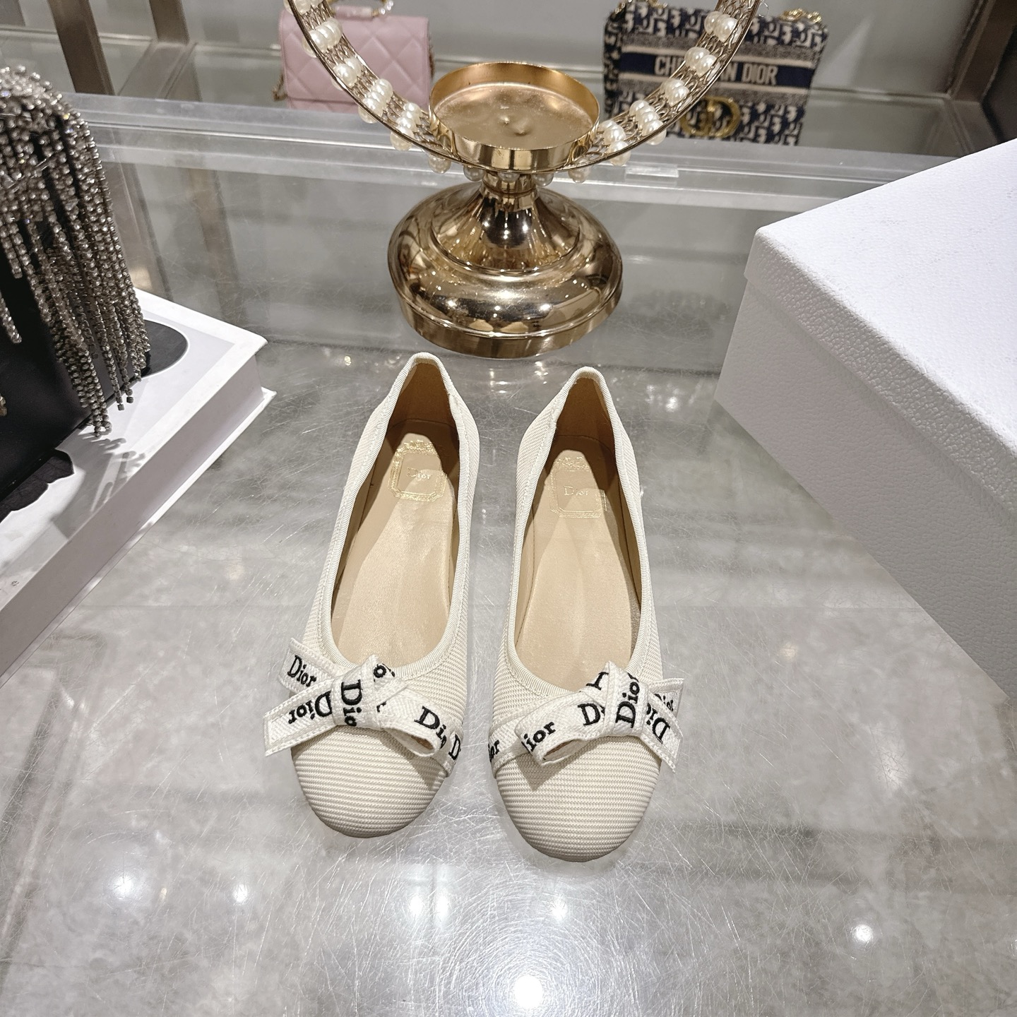 디올(DIOR) 리본 스트랩 메리제인 플랫슈즈 신발