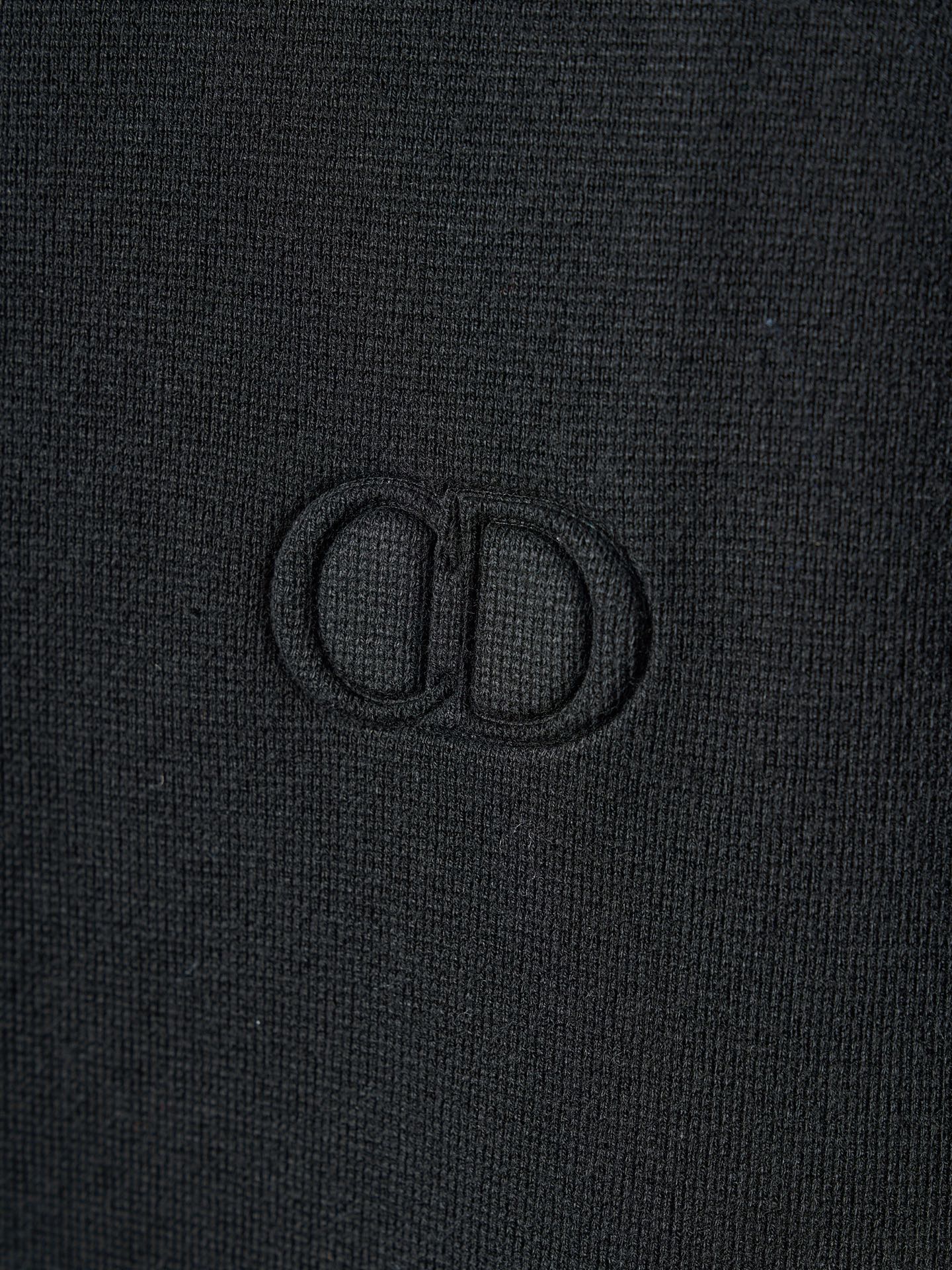 디올(DIOR) CD 엠보 자수 집업 니트 재킷 상의 의류