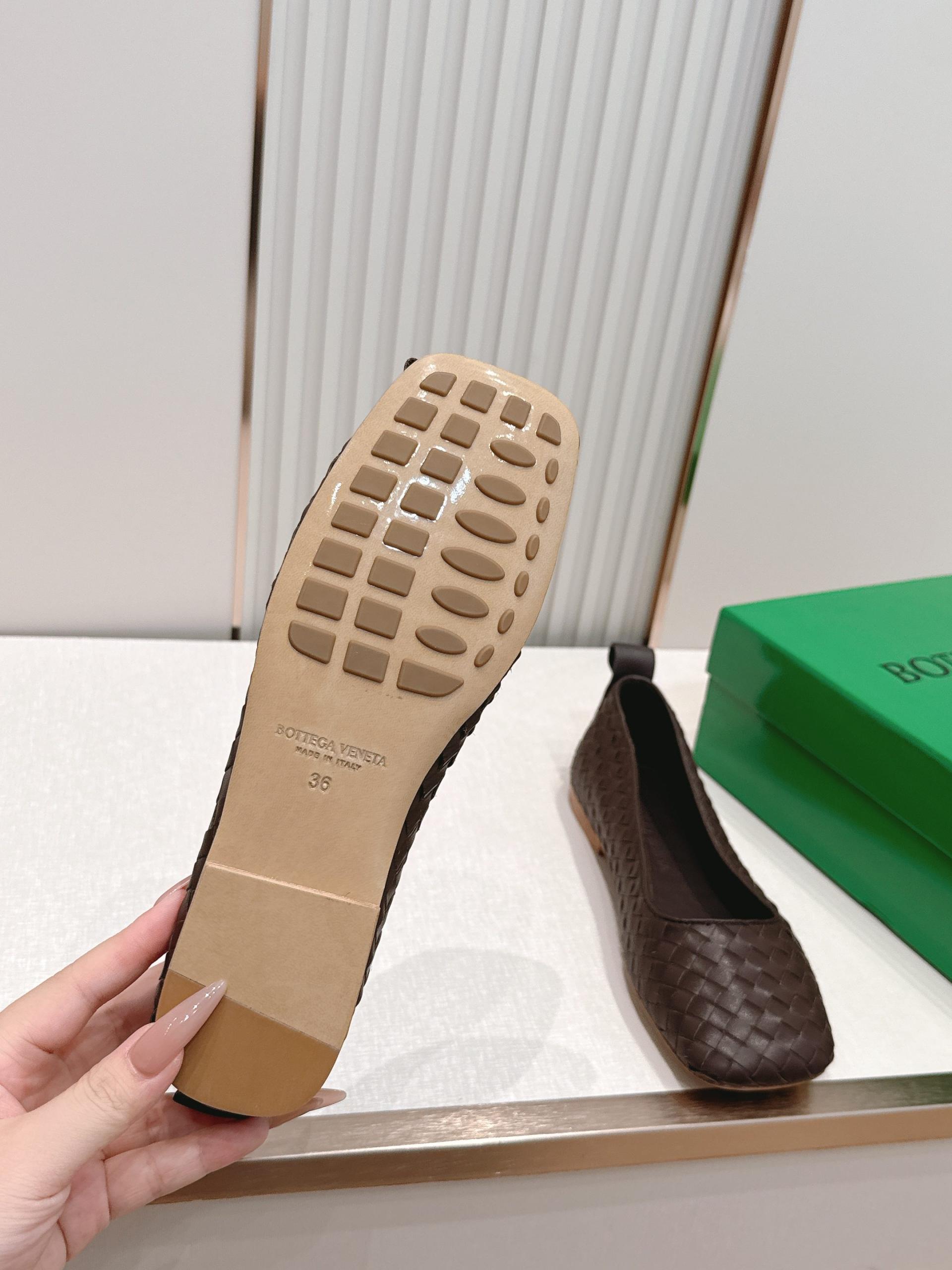 보테가 베네타(BOTTEGA VENETA) 위빙 메리제인 플랫 발레 슈즈 신발