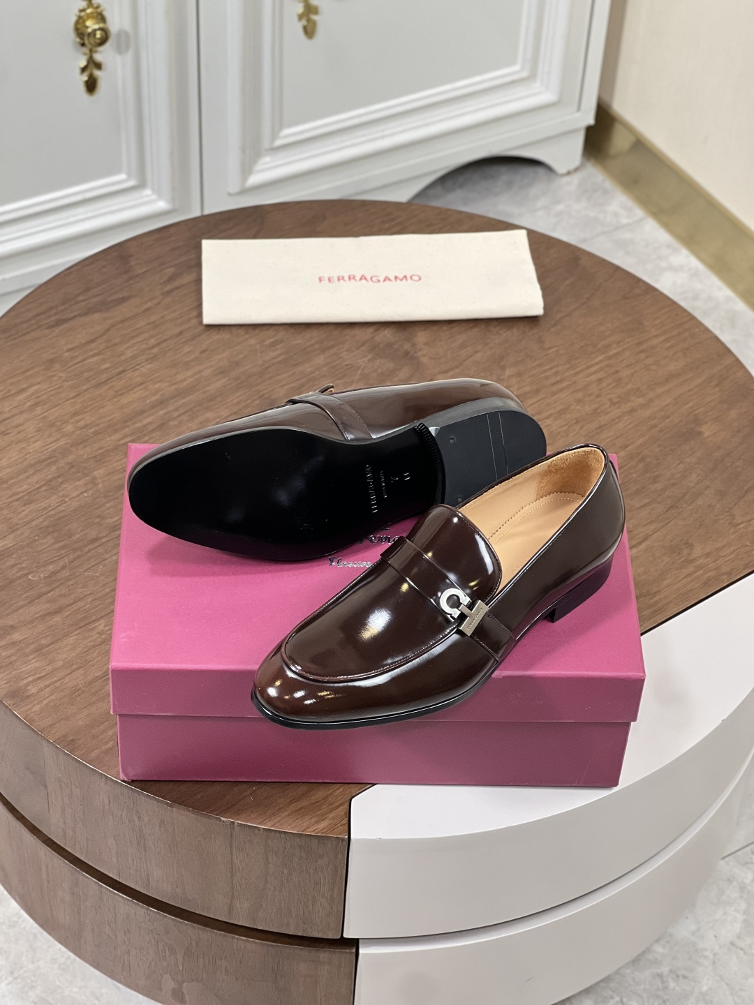 Ferragamo 페라가모 남성 클래식 비즈니스 로퍼 구두 신발