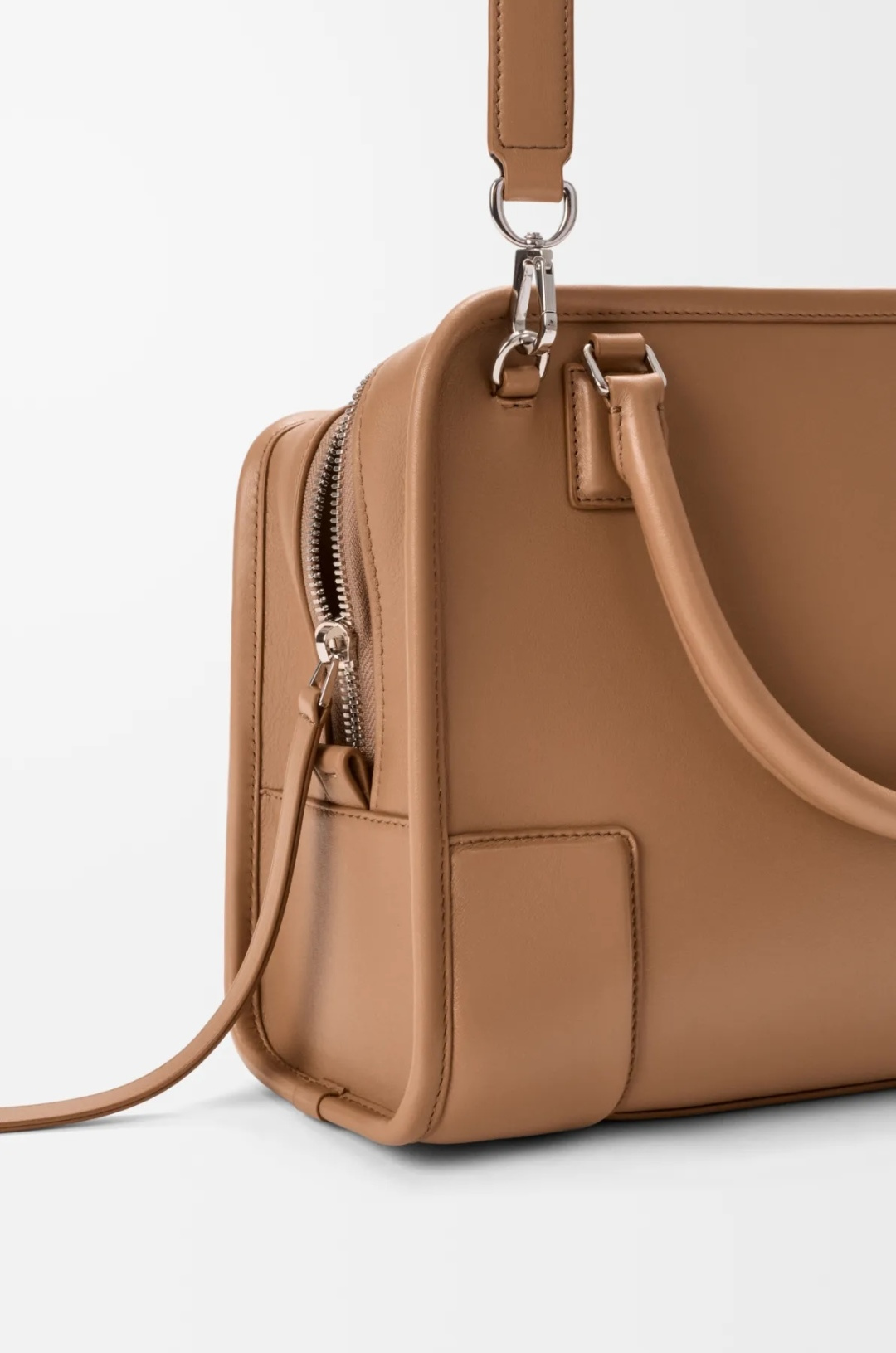 Loewe 로에베 아마조나(Amazona) 180 미디엄 소프트 레더 백 가방