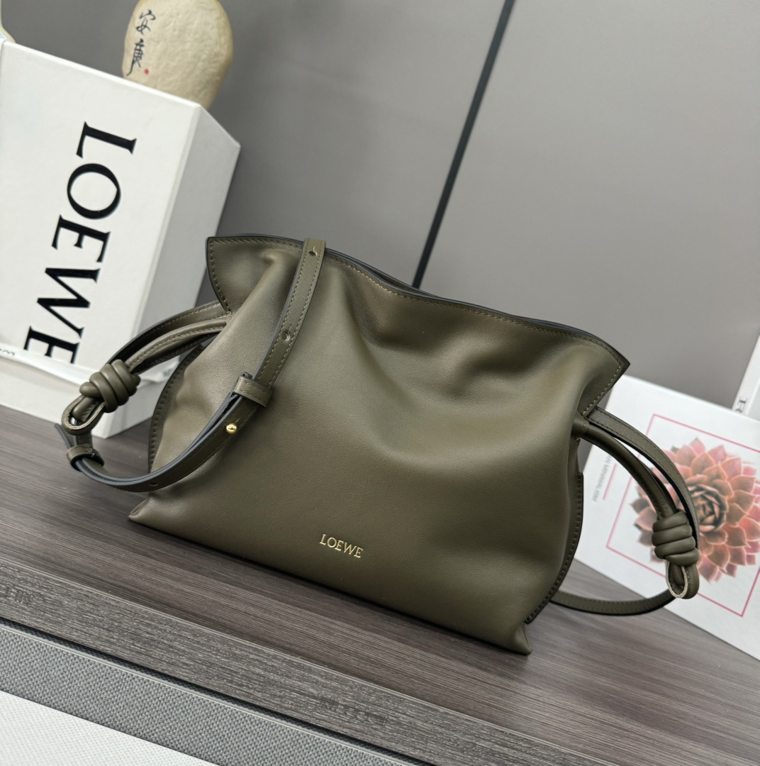 LOEWE 로에베 Flamenco 플라멩코 퍼스 나파 카프스킨 파우치 숄더백 가방