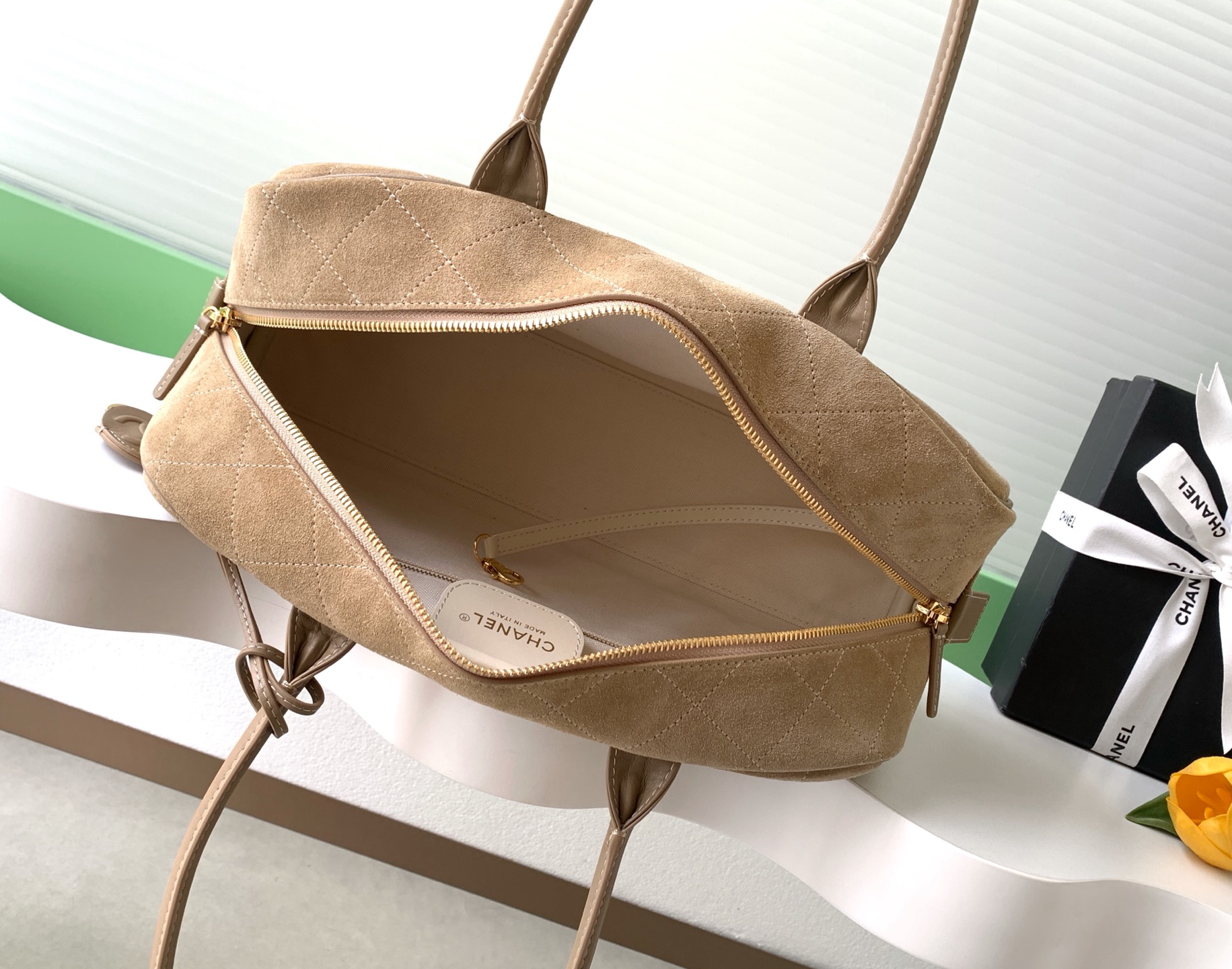 [Chanel] 샤넬 26SS 스웨이드 볼링백 (AS6211) 가방