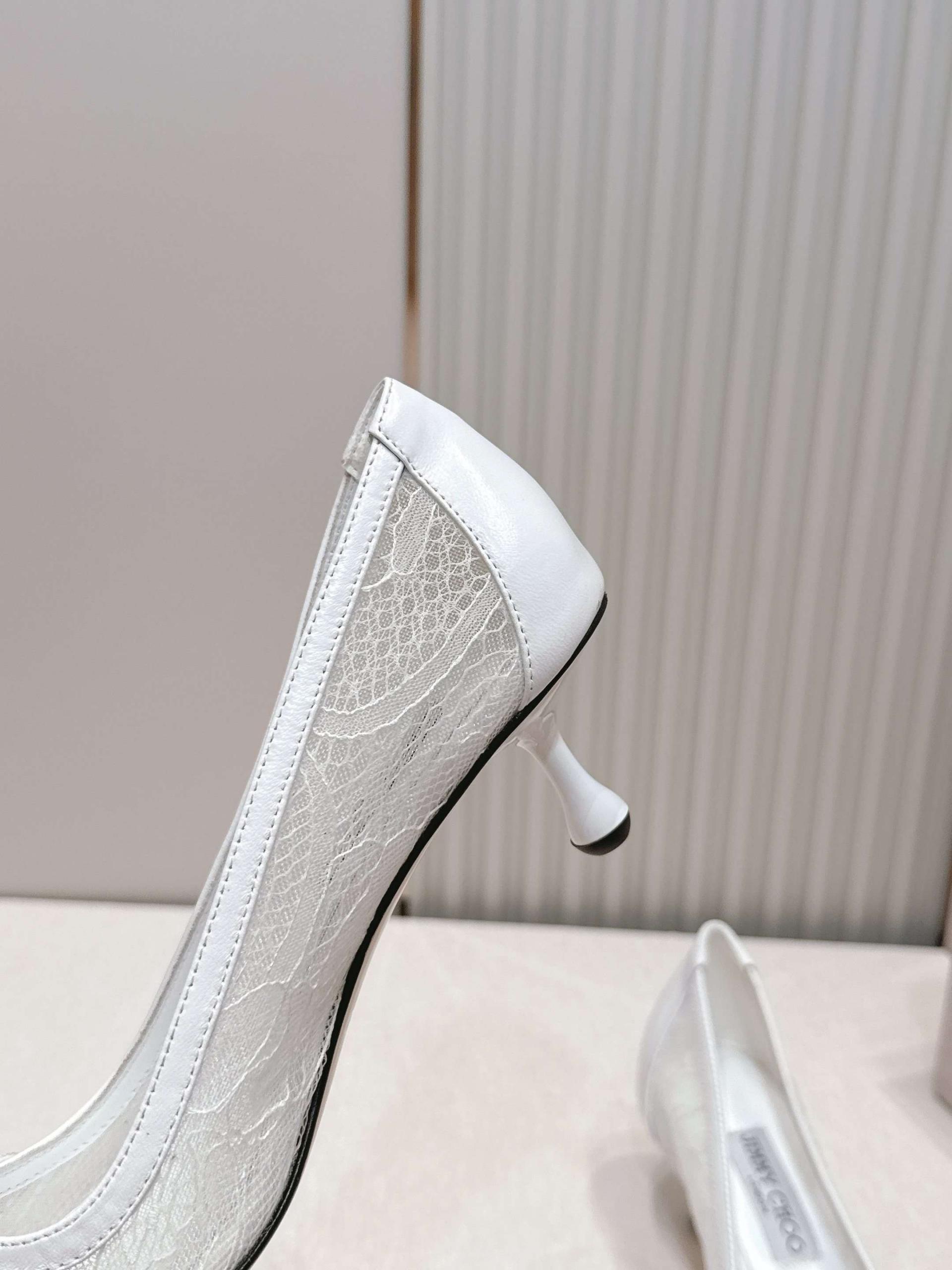 지미추(Jimmy Choo) 레이스업 레이스 포인티드토 펌프스 신발
