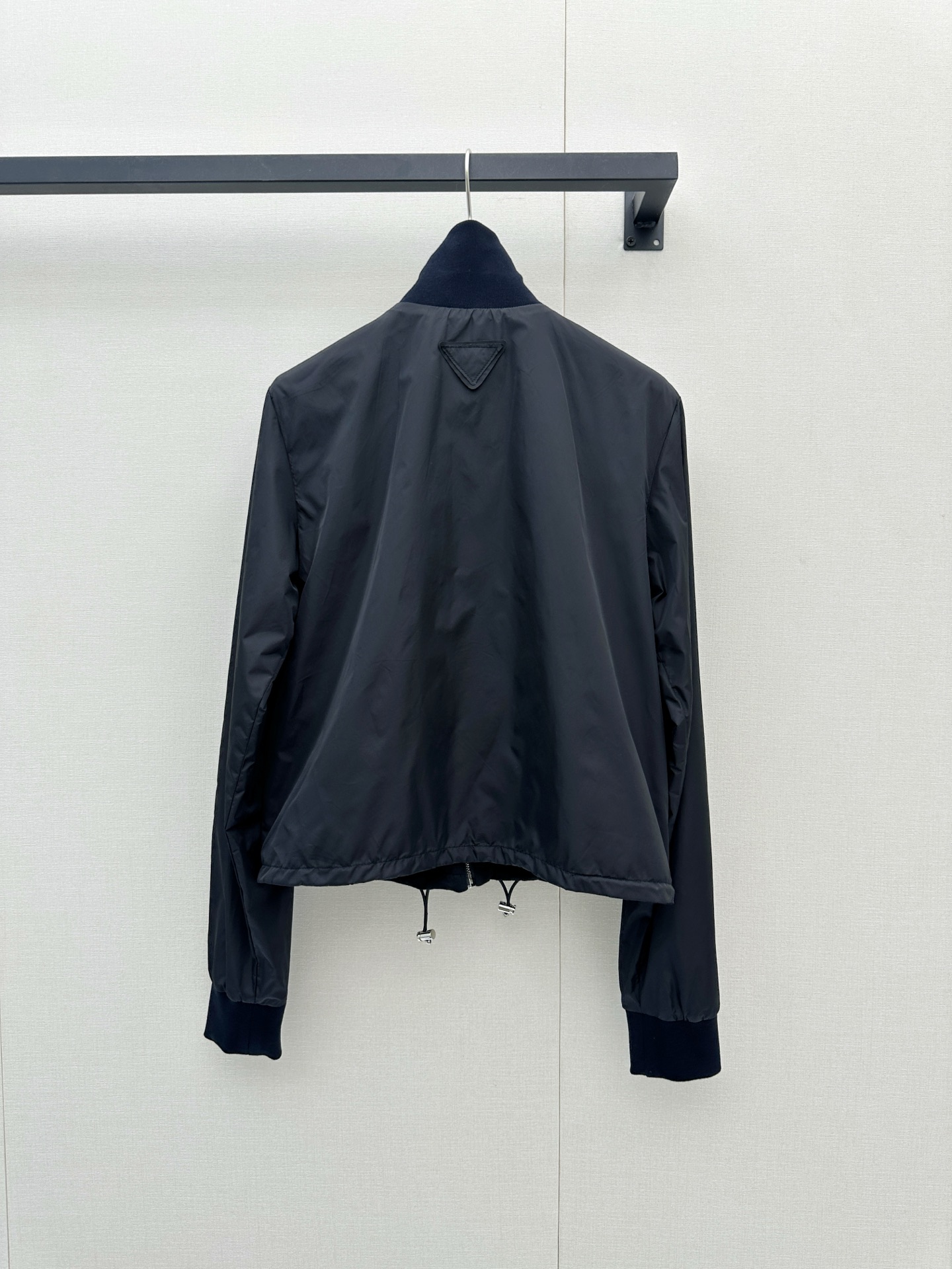 프라다(PRADA) 리버서블 나일론 스탠드 칼라 재킷 상의 의류