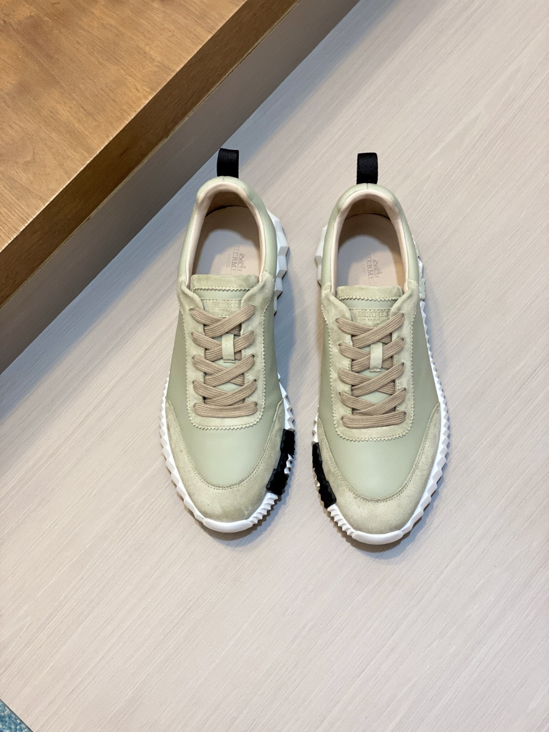 [Hermes] 에르메스 바운싱(Bouncing) 프리미엄 카프스킨 & 고트스킨 스니커즈 신발